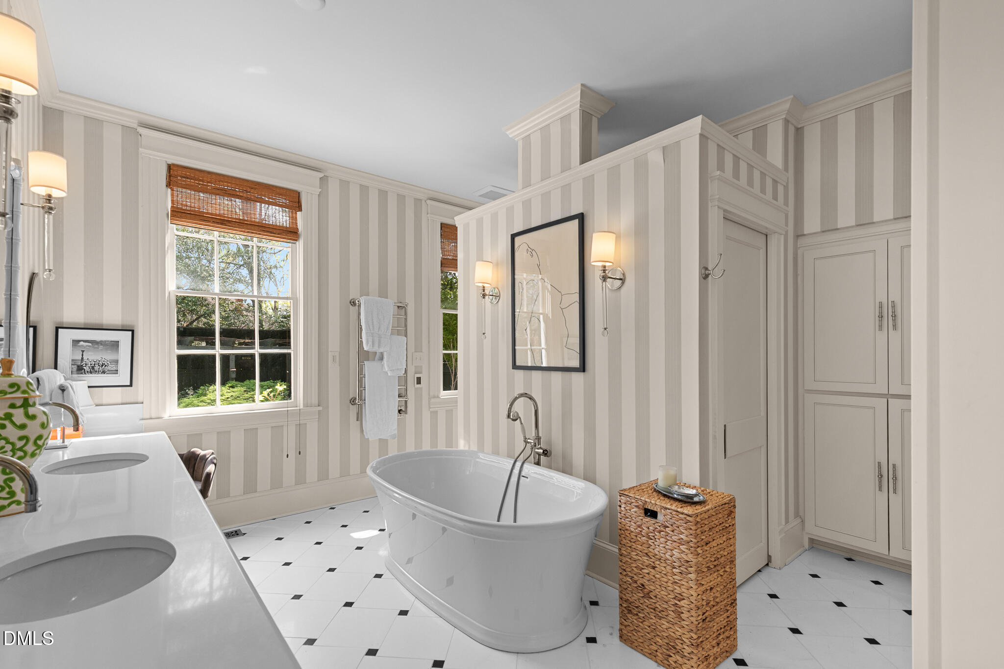 318 N Churton Street