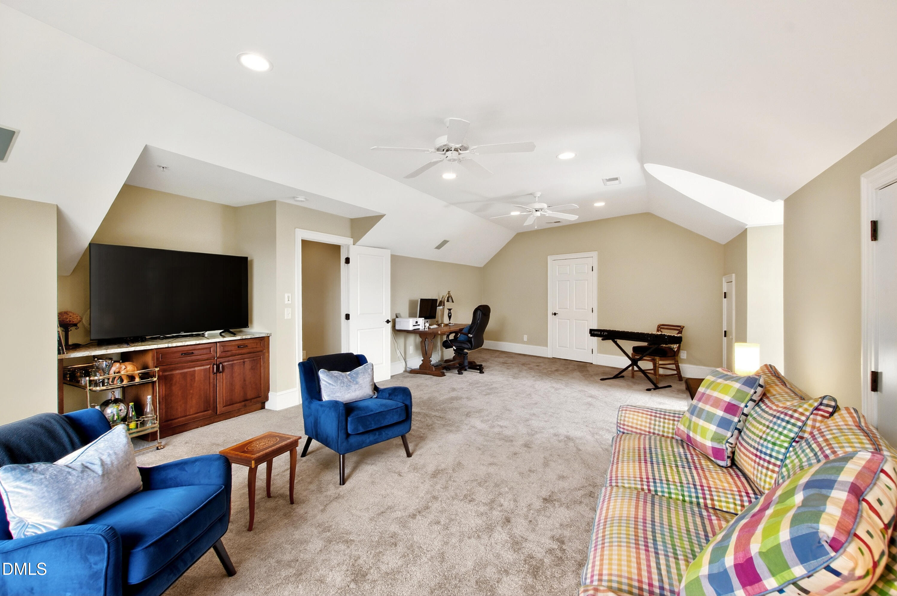 319 Circle Park Place
