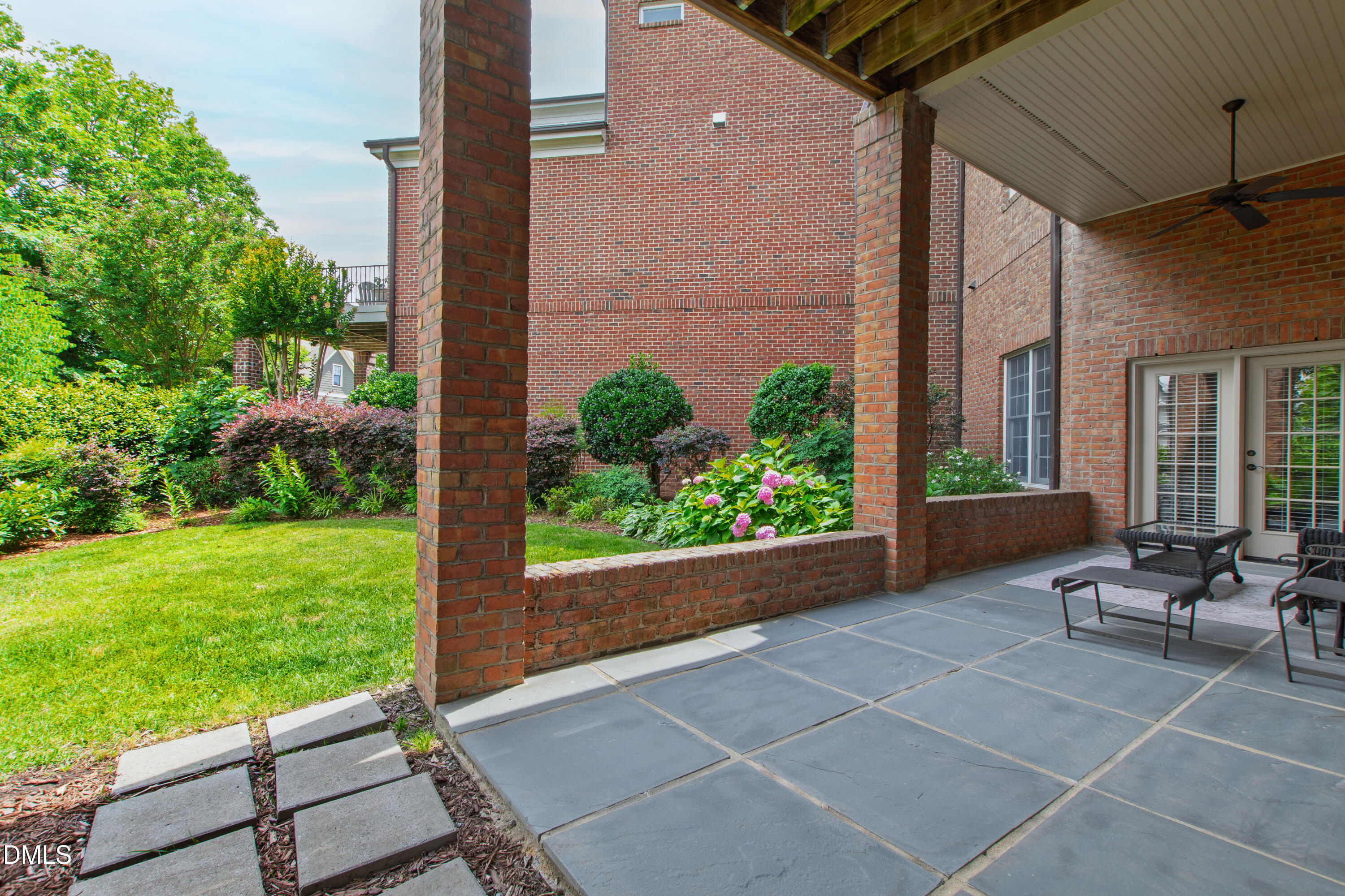 319 Circle Park Place