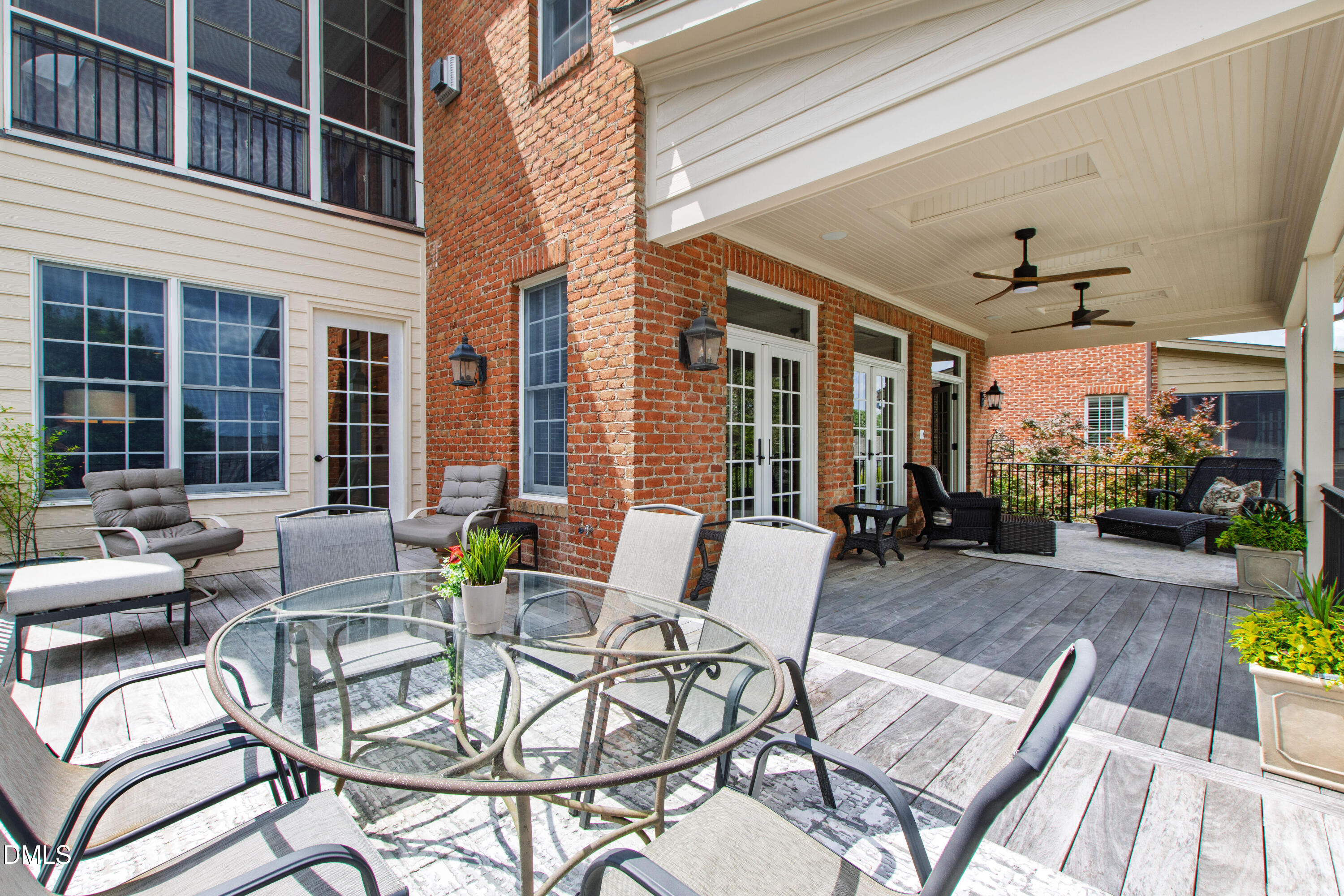 319 Circle Park Place