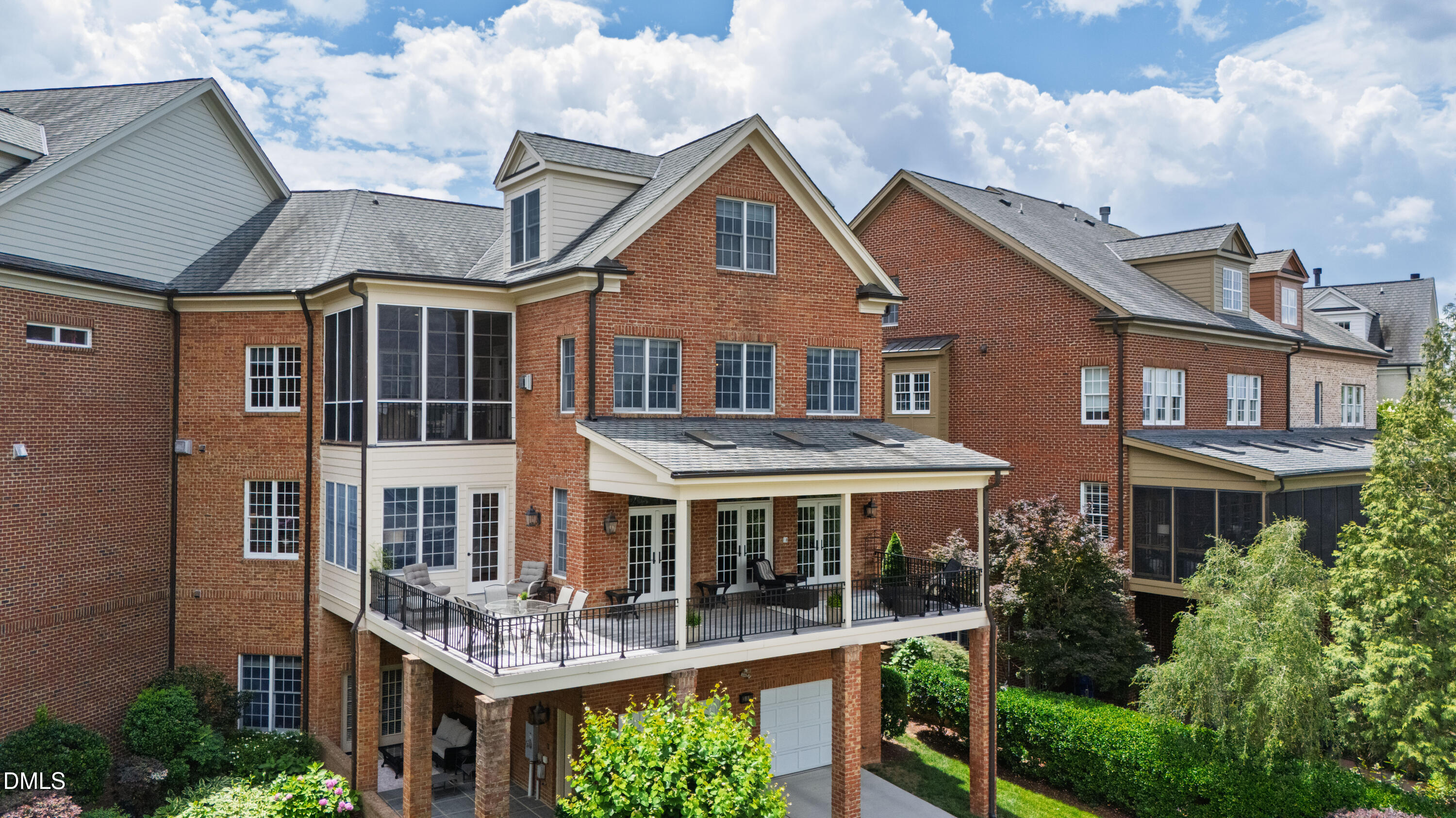 319 Circle Park Place