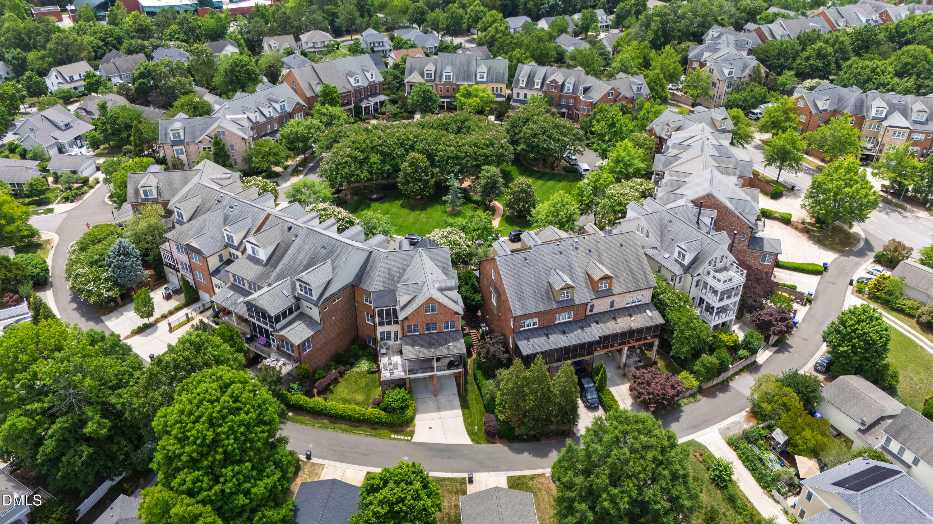 319 Circle Park Place