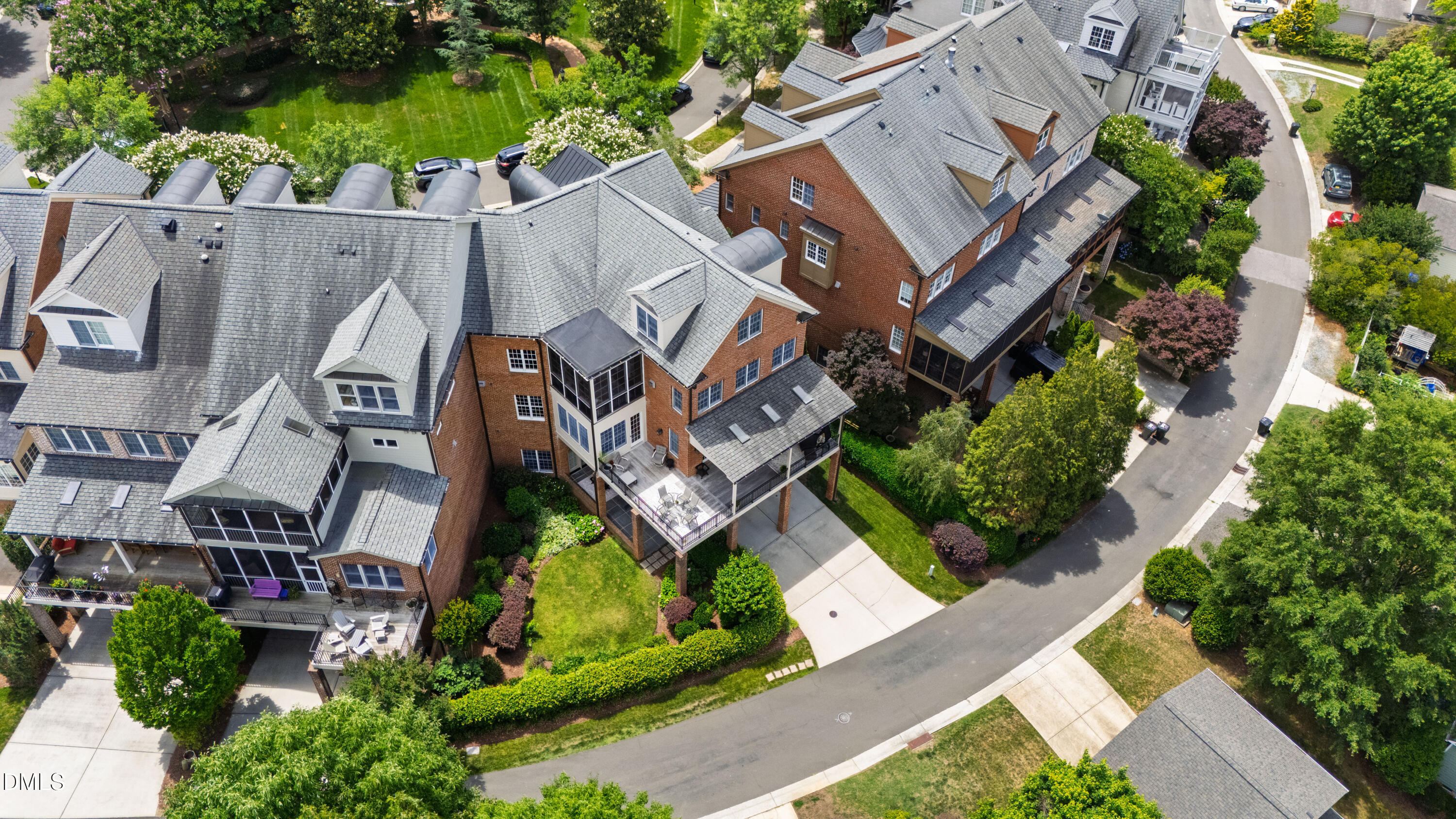 319 Circle Park Place