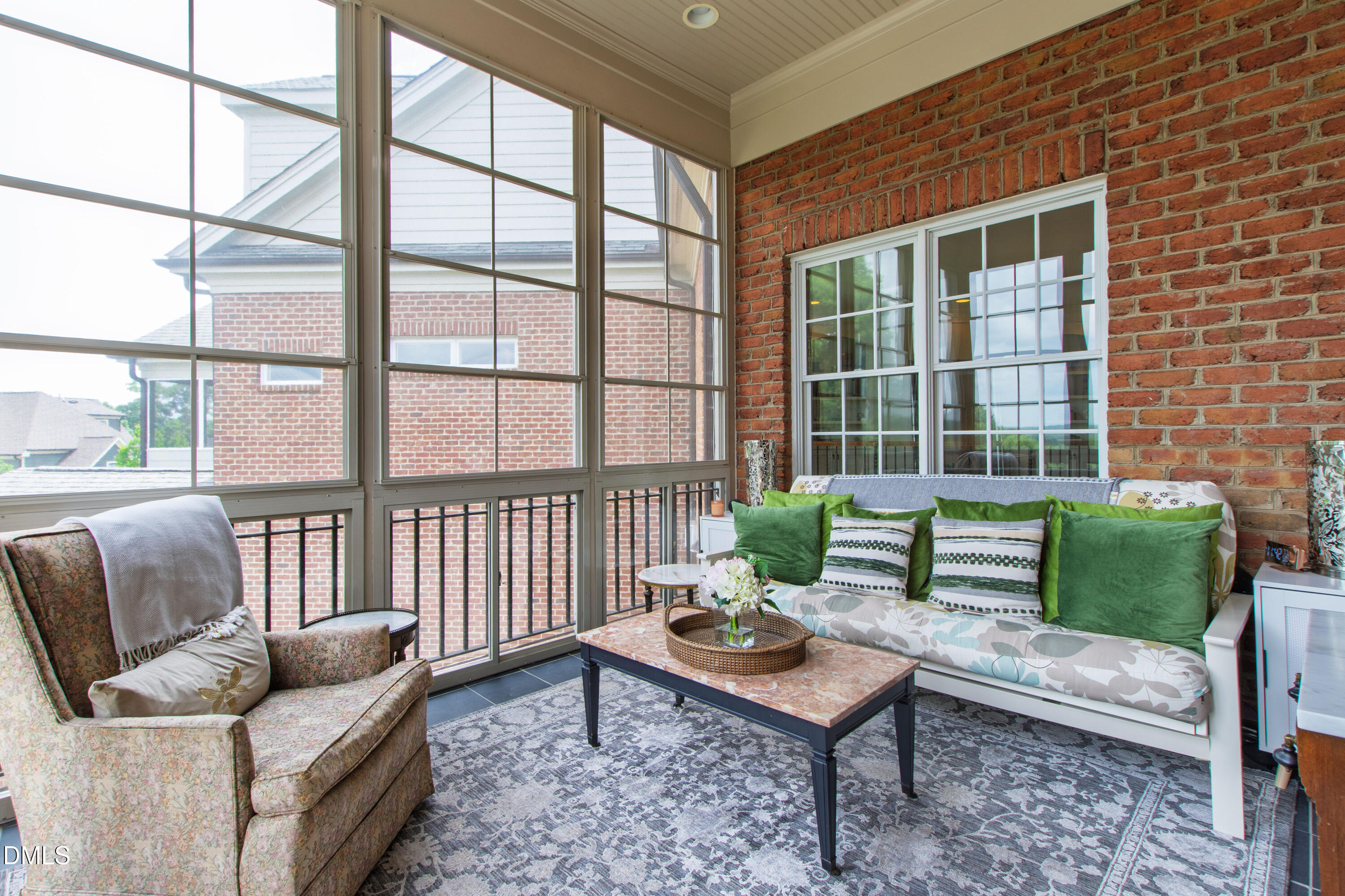 319 Circle Park Place