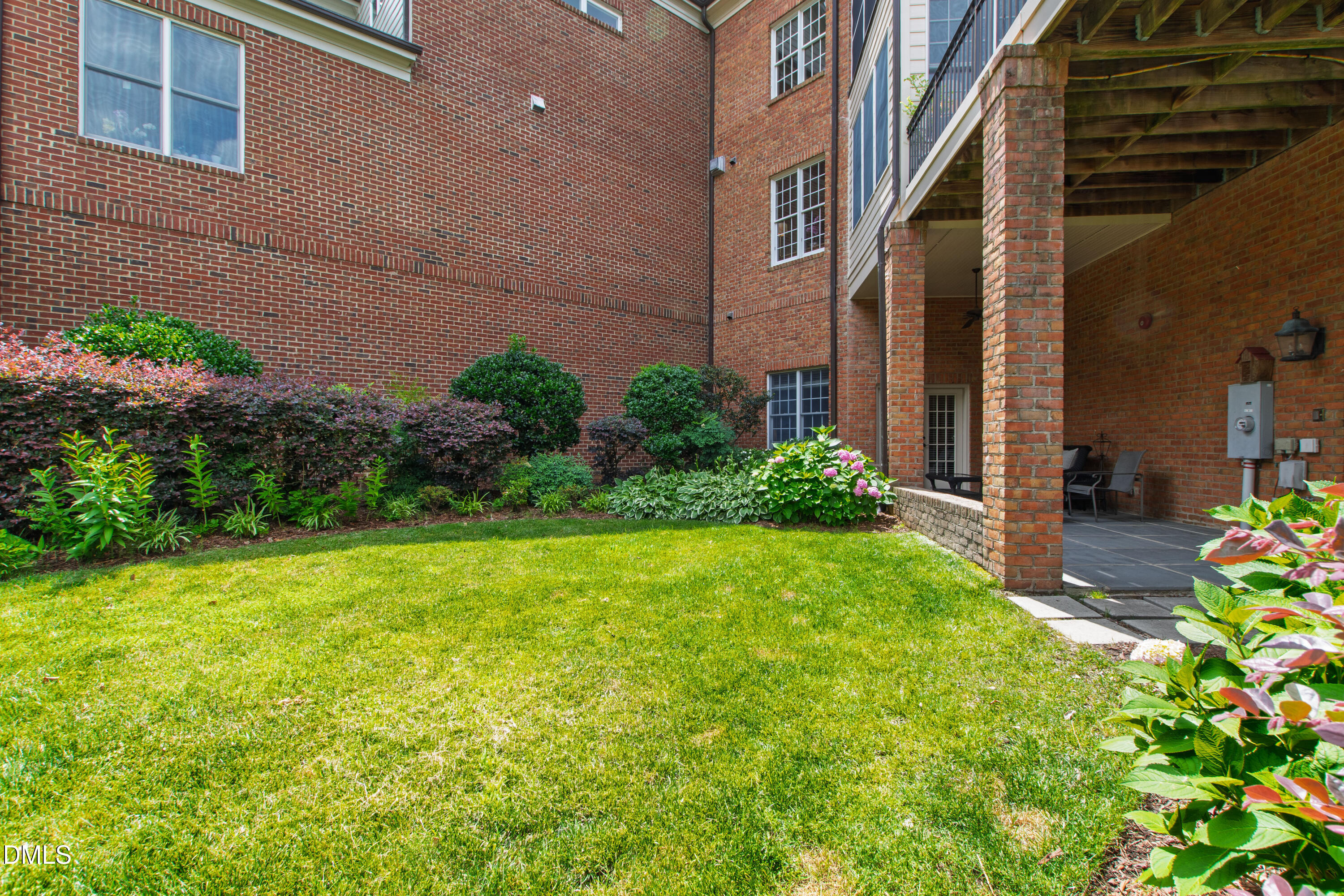 319 Circle Park Place