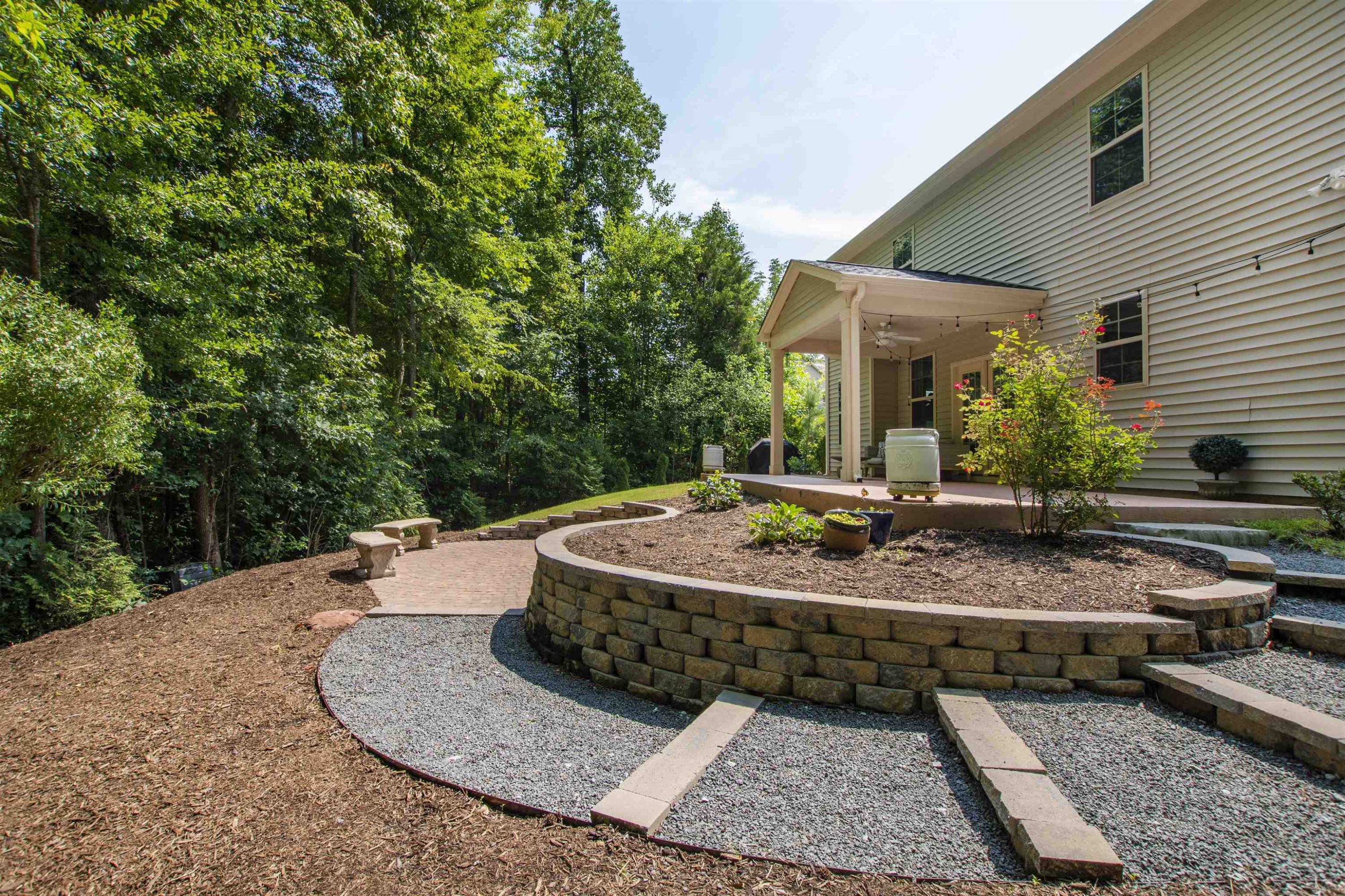 103 Maple Walk Street