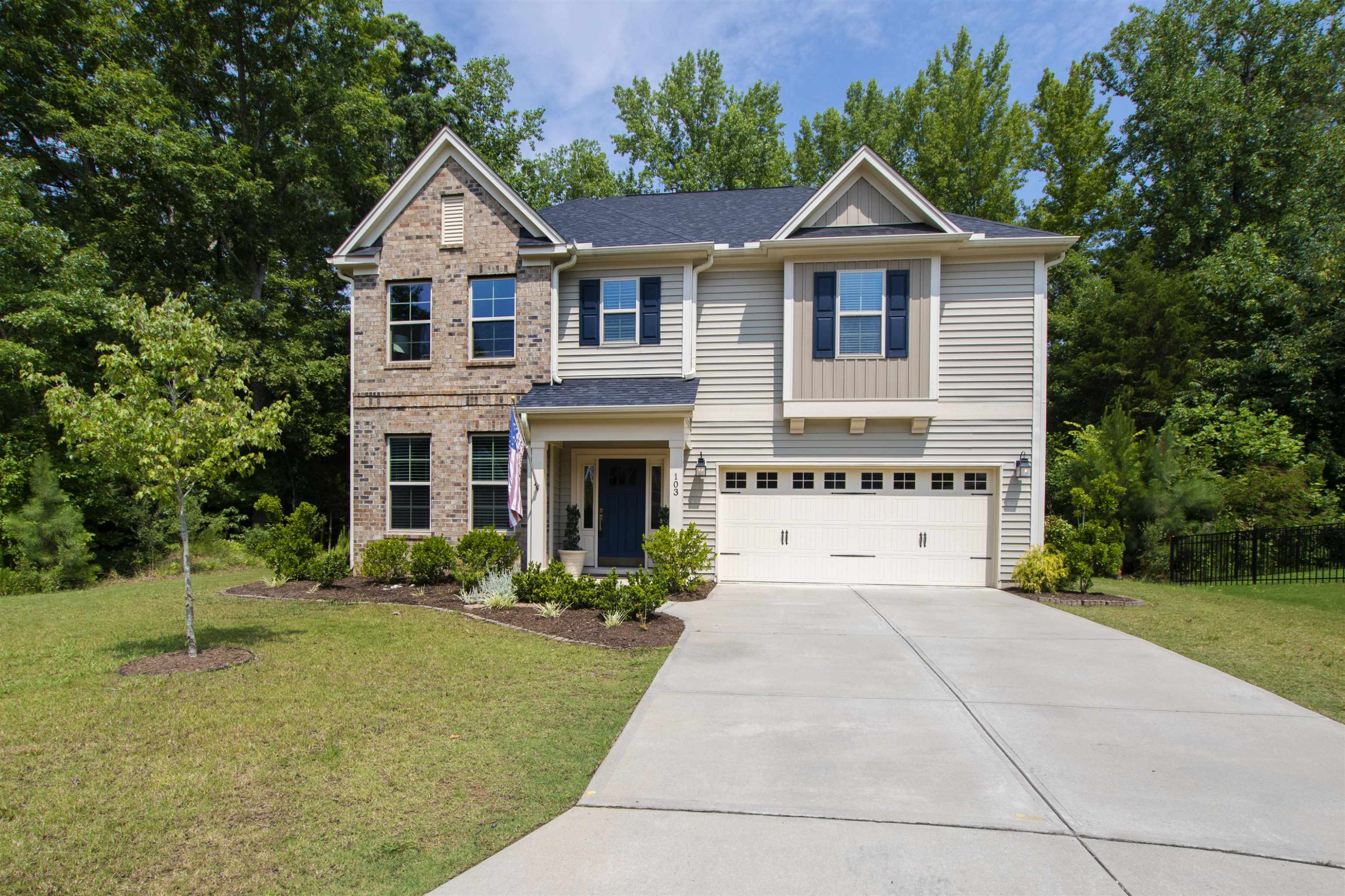 103 Maple Walk Street
