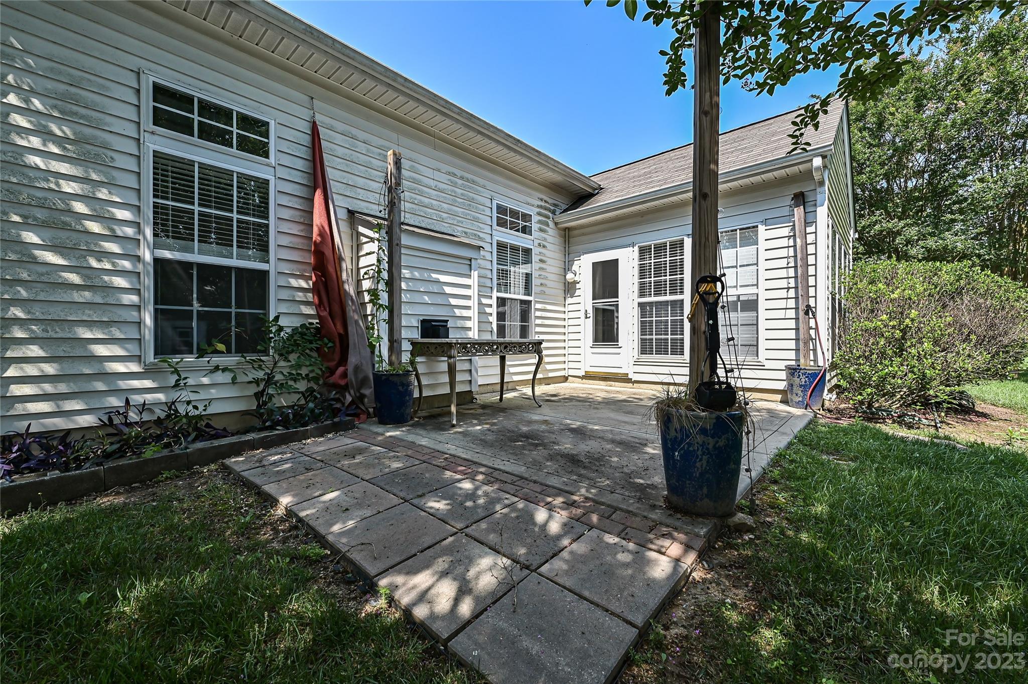 2018 Holly Villa Circle