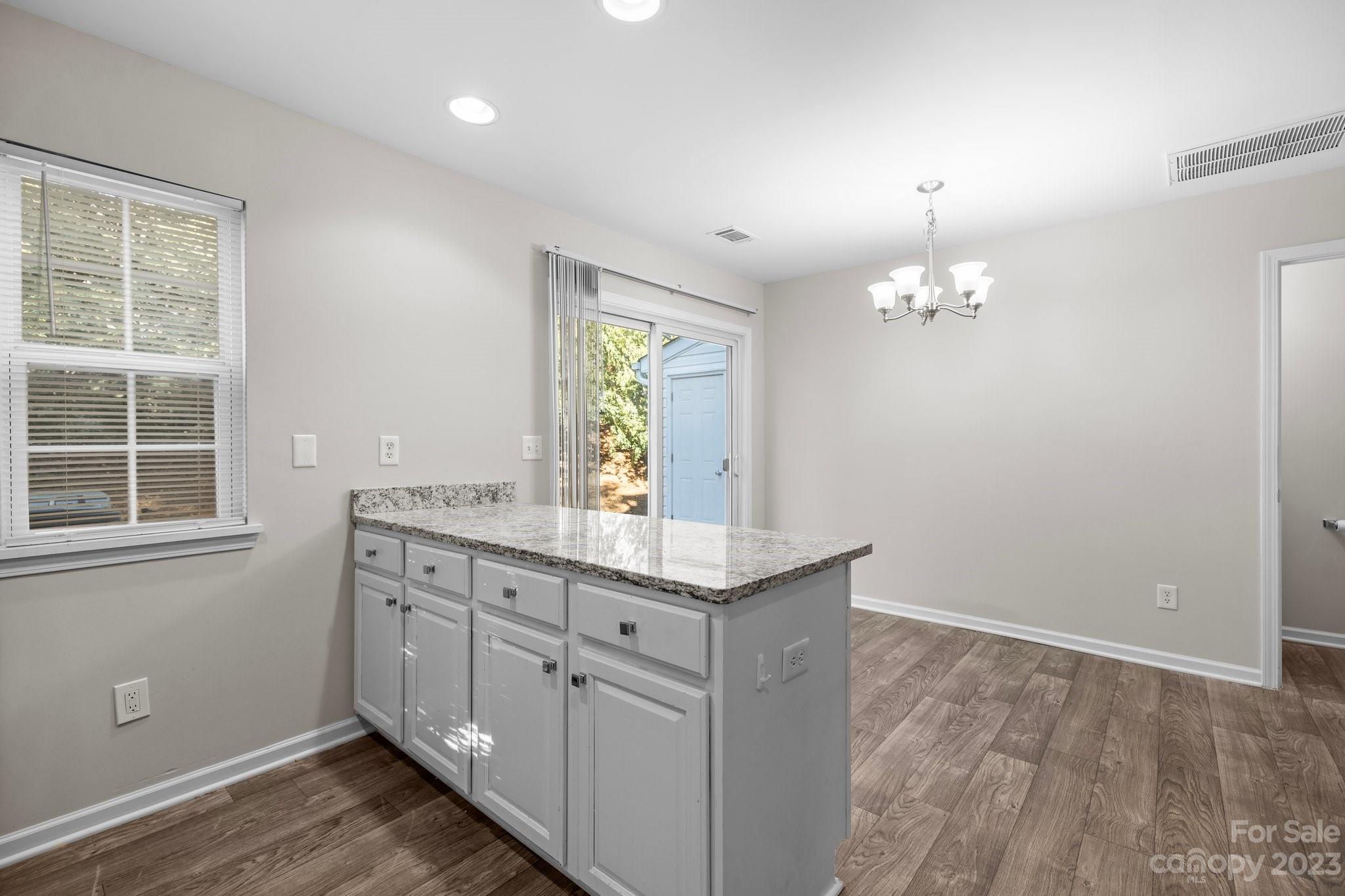 1565 Maypine Commons Way