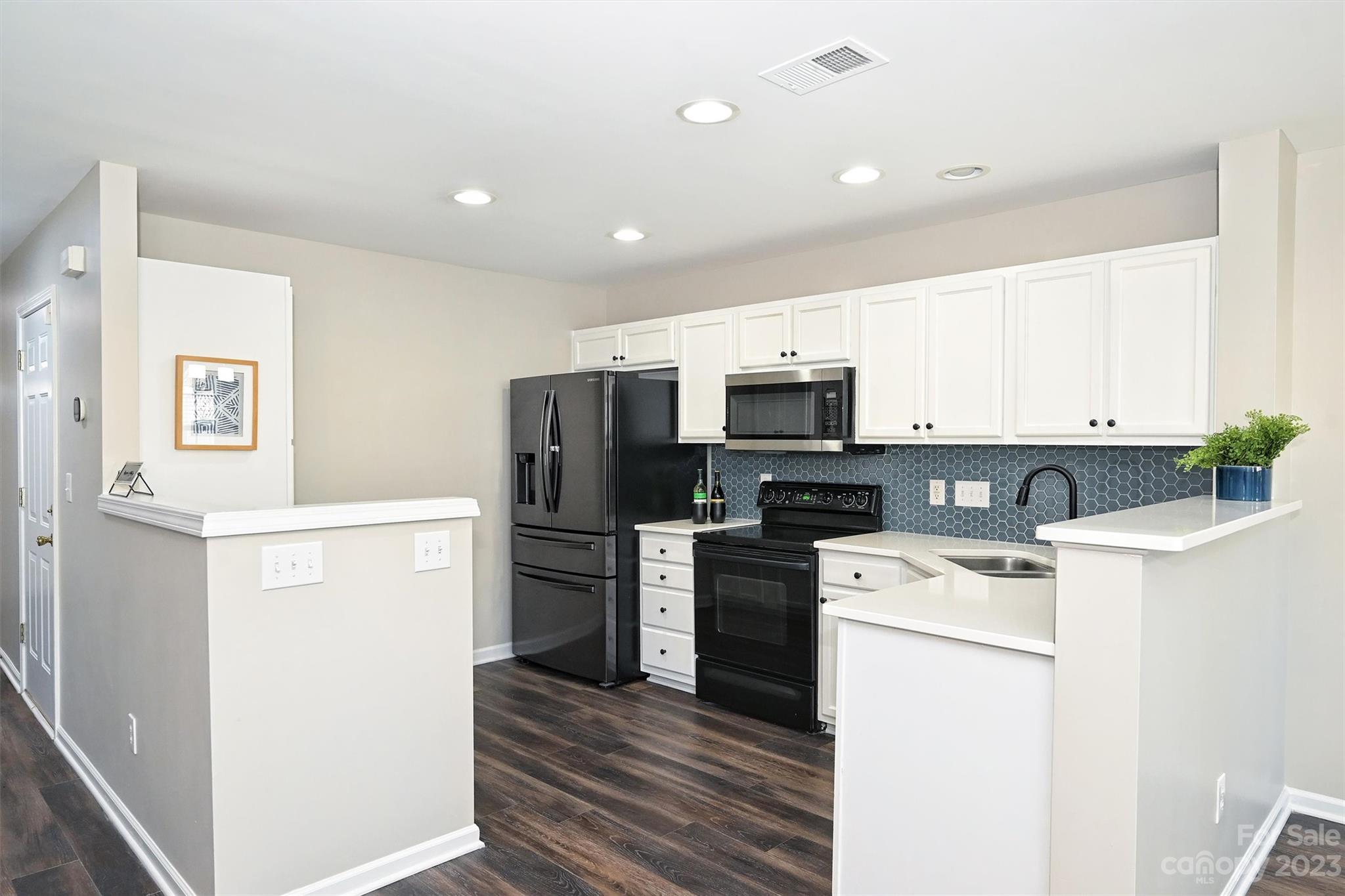 11828 Kevin Henry Place