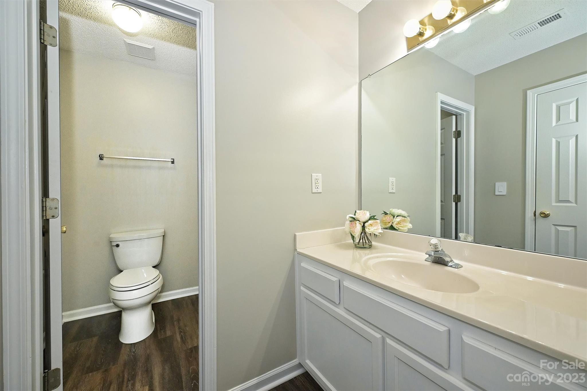 11828 Kevin Henry Place