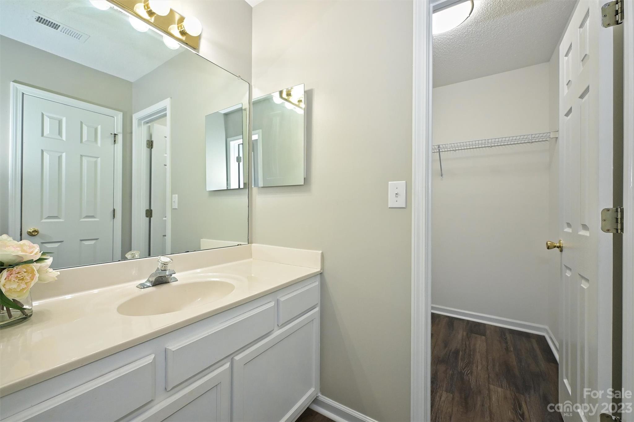 11828 Kevin Henry Place