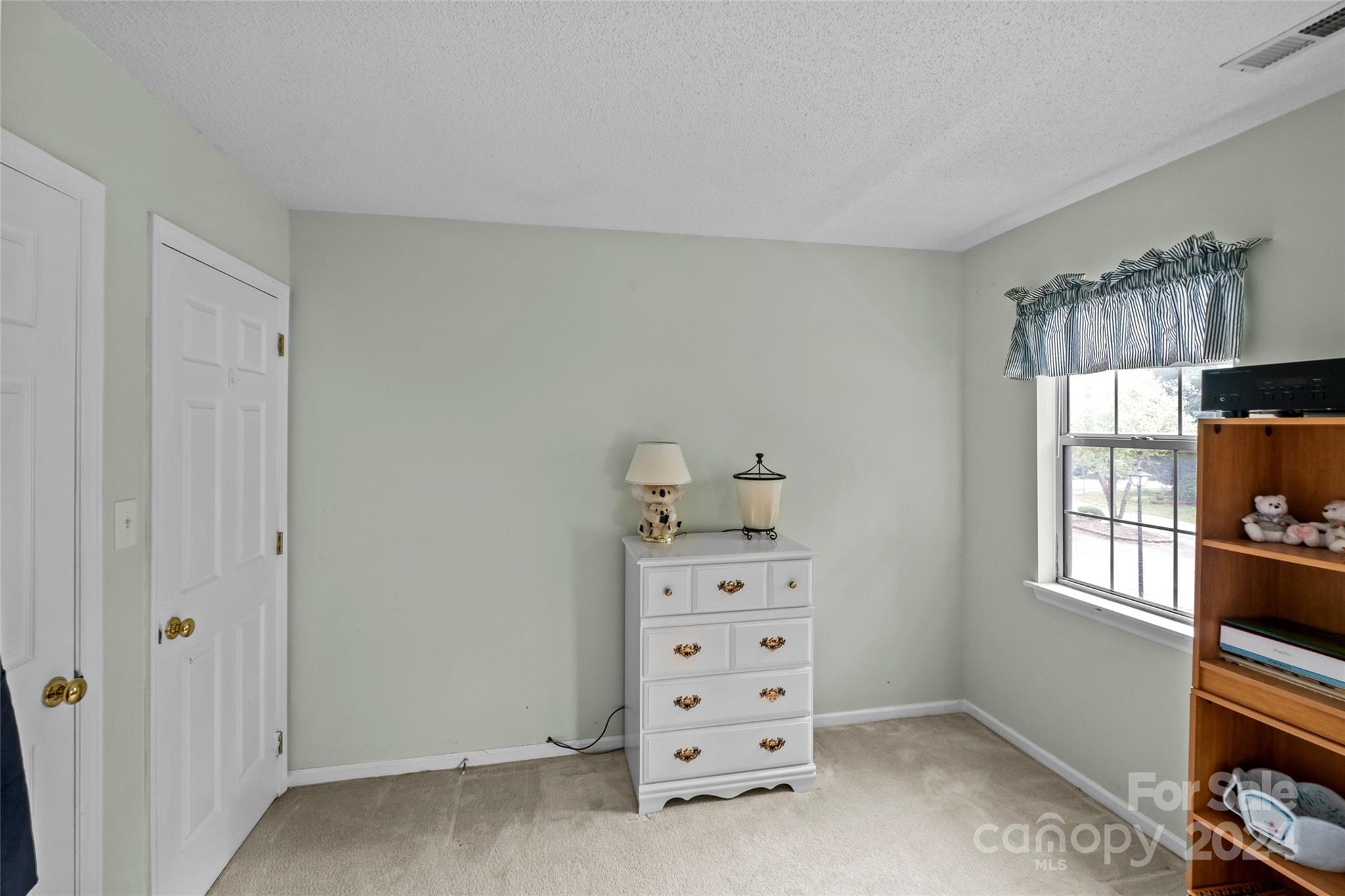 6121 Carriage Oaks Drive