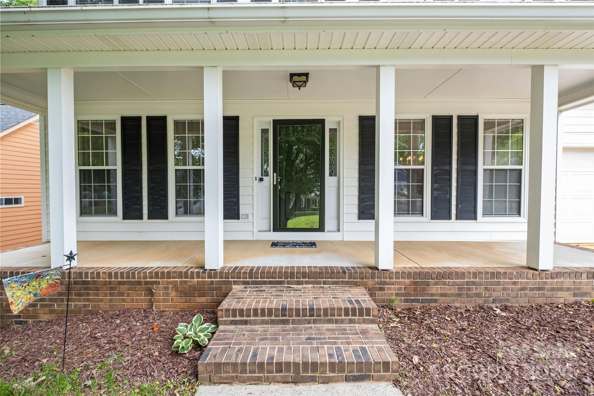 6121 Carriage Oaks Drive