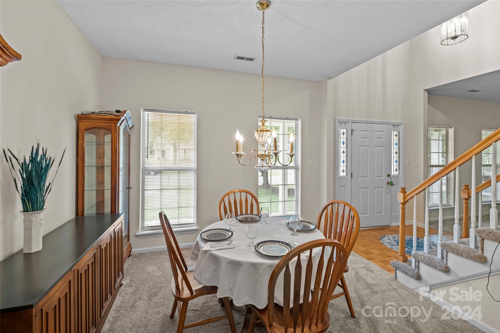 6121 Carriage Oaks Drive