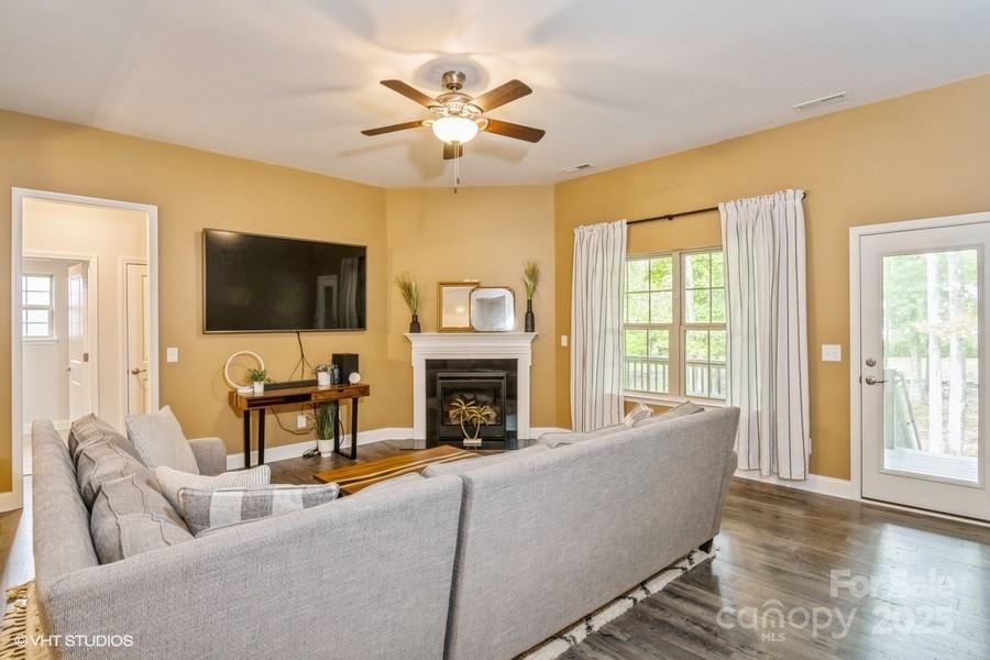 876 Hardin Street Unit: B24