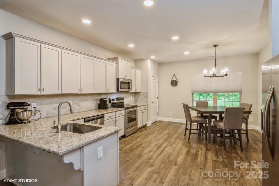 876 Hardin Street Unit: B24