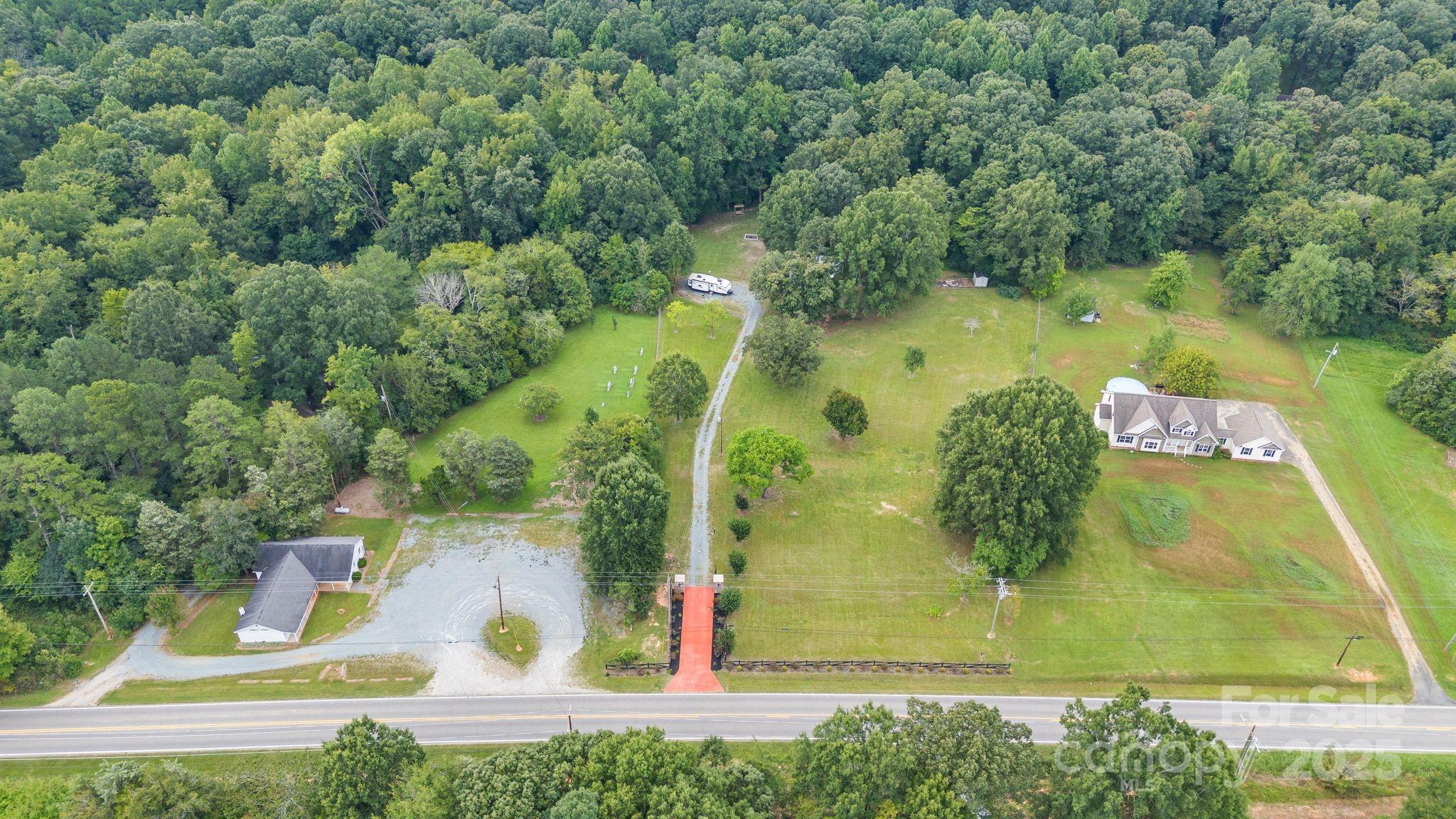6413 Hwy 75 Highway