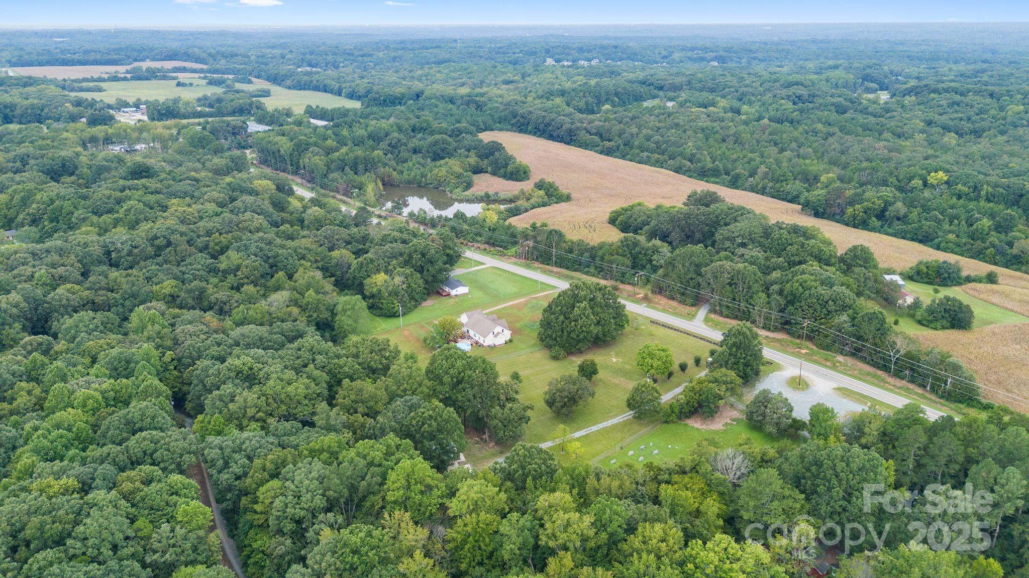 6413 Hwy 75 Highway