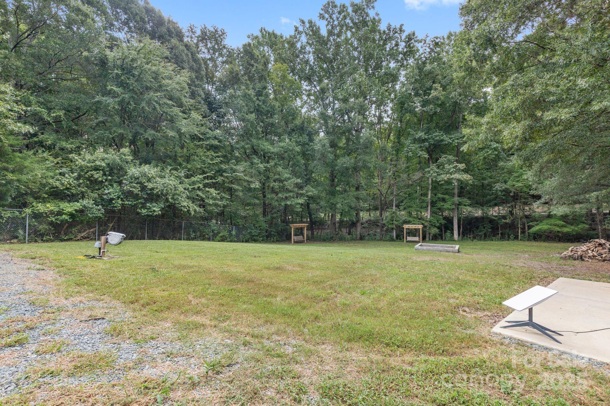 6413 Hwy 75 Highway