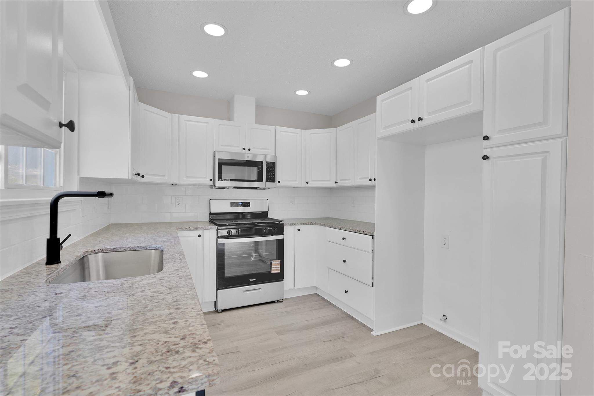 232 Vista Grande Circle