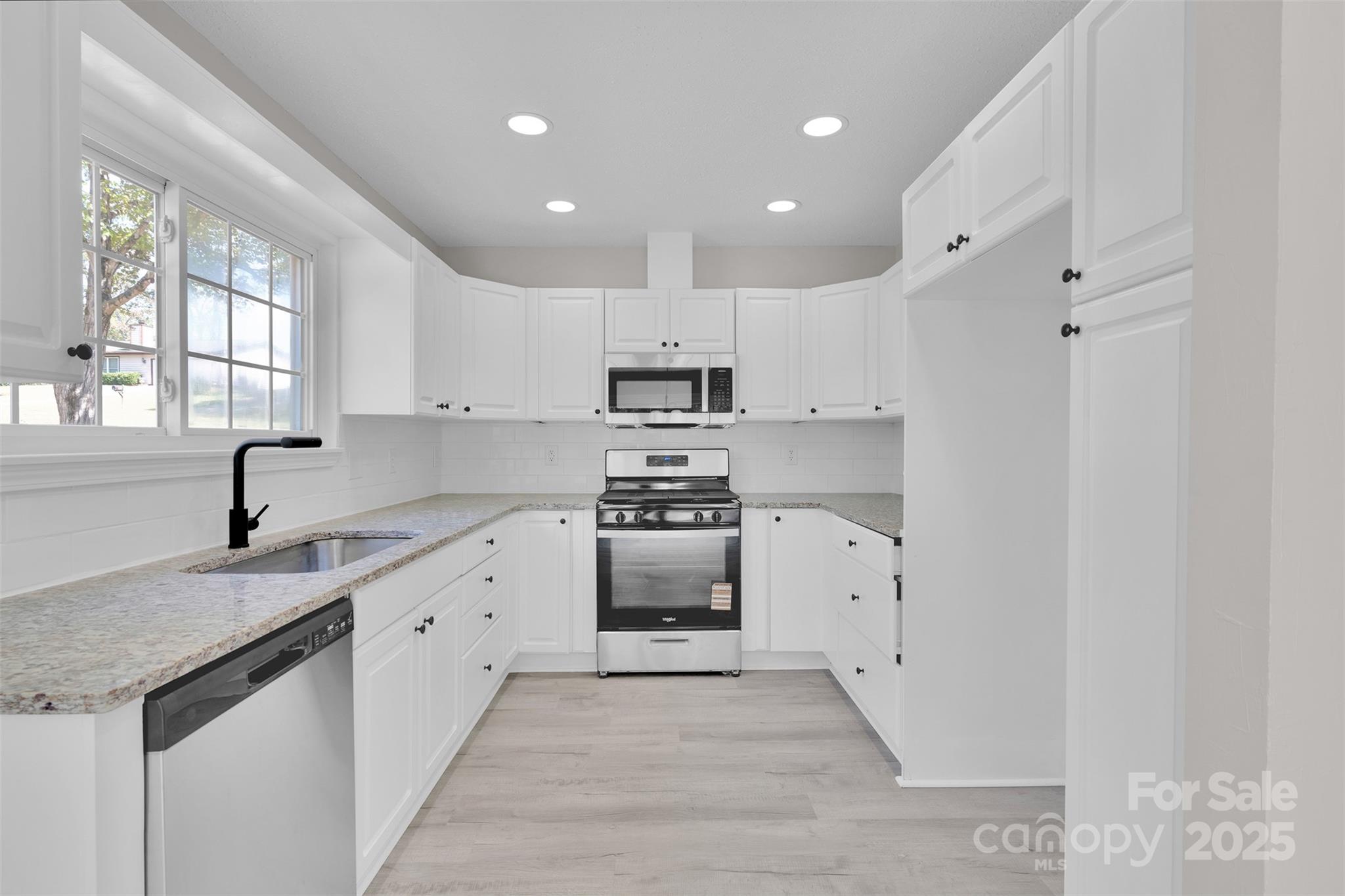 232 Vista Grande Circle