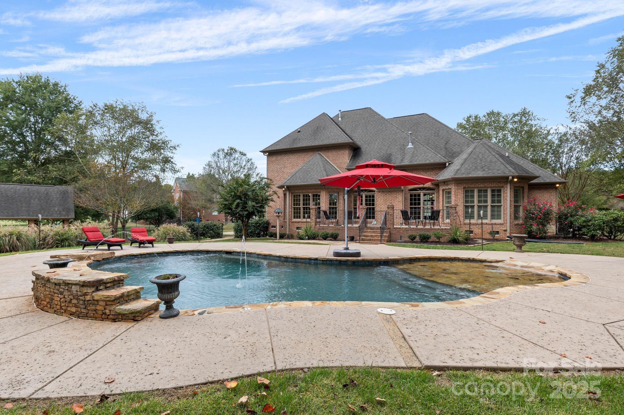 9711 Arlington Oaks Drive