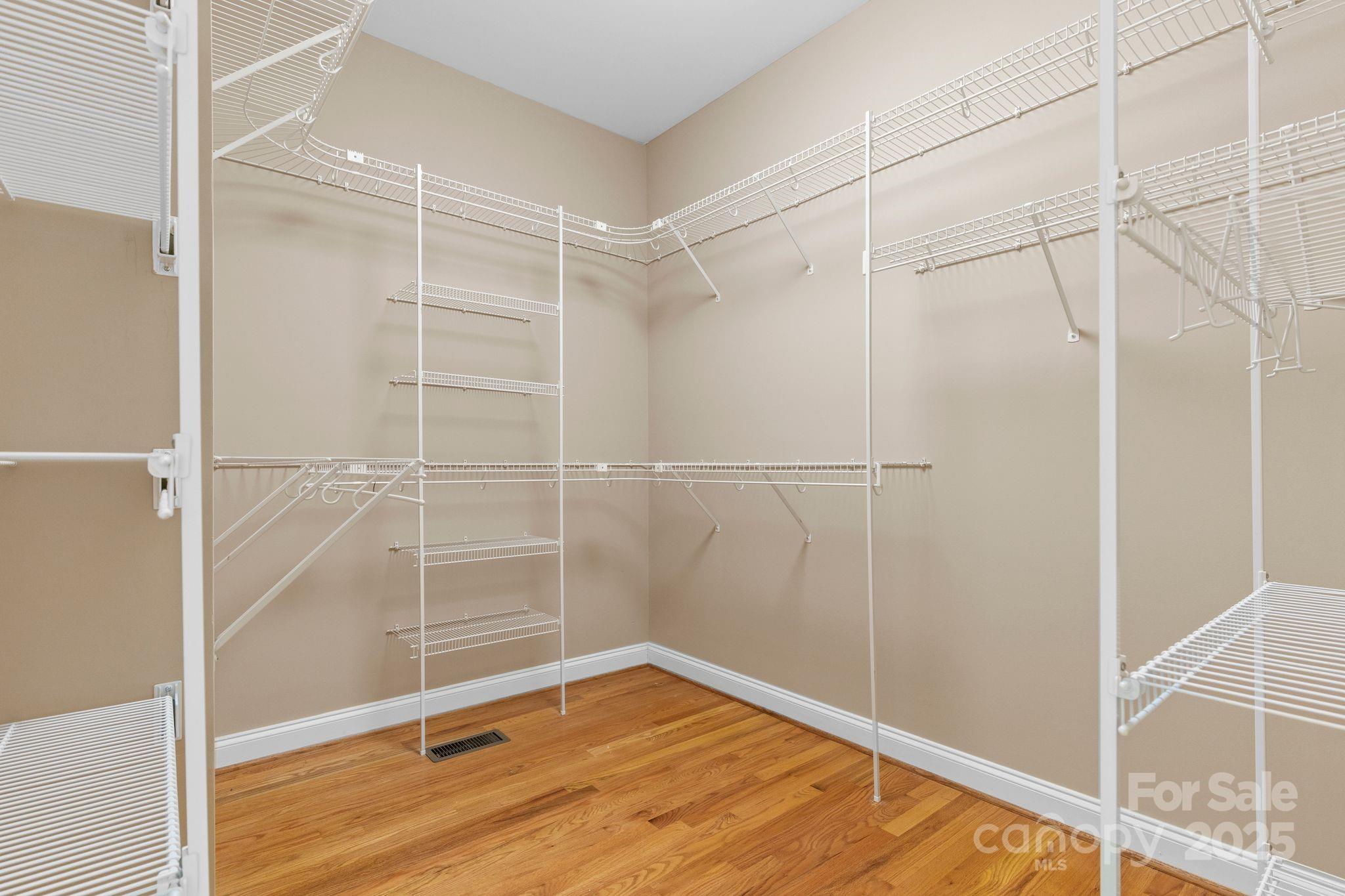 9711 Arlington Oaks Drive