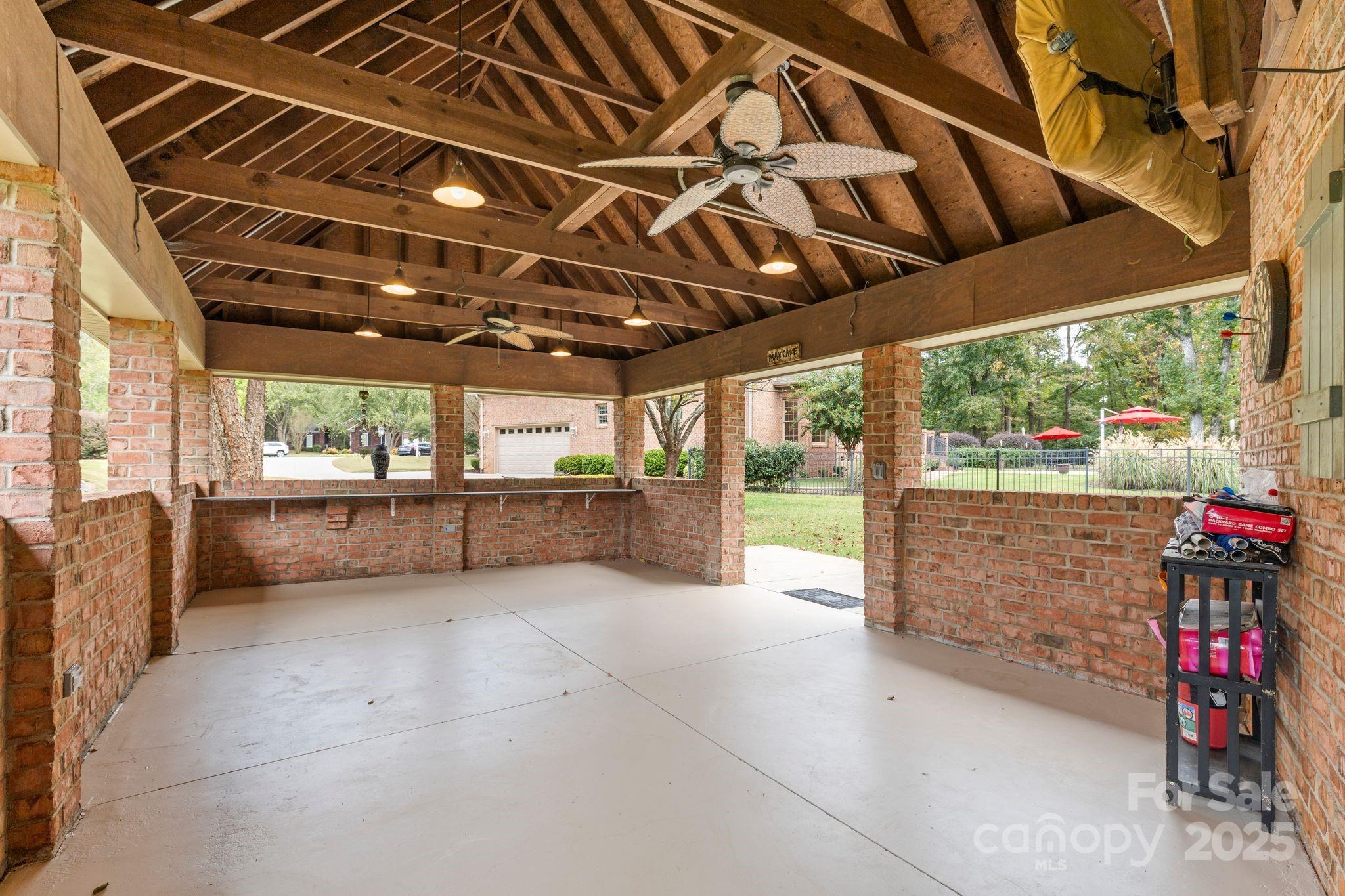 9711 Arlington Oaks Drive