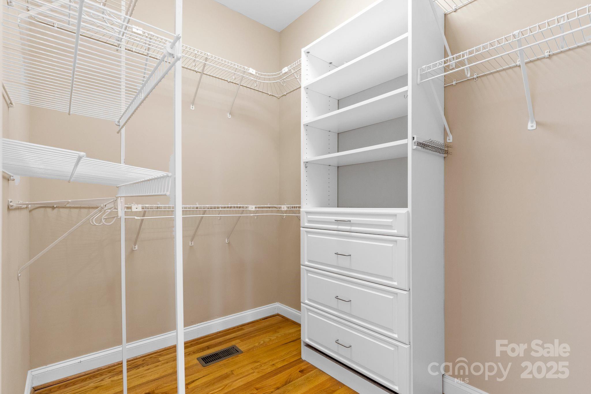 9711 Arlington Oaks Drive