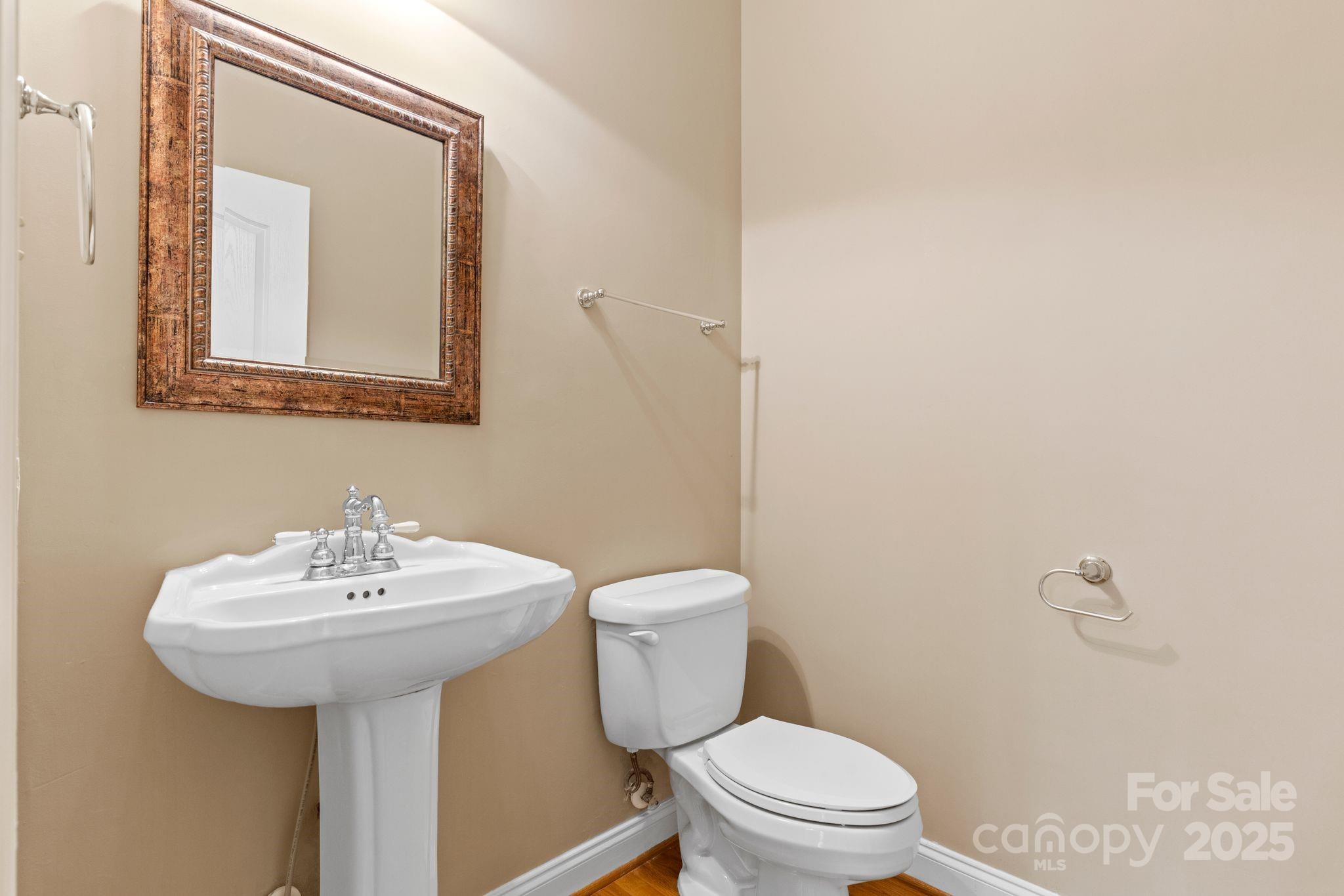 9711 Arlington Oaks Drive