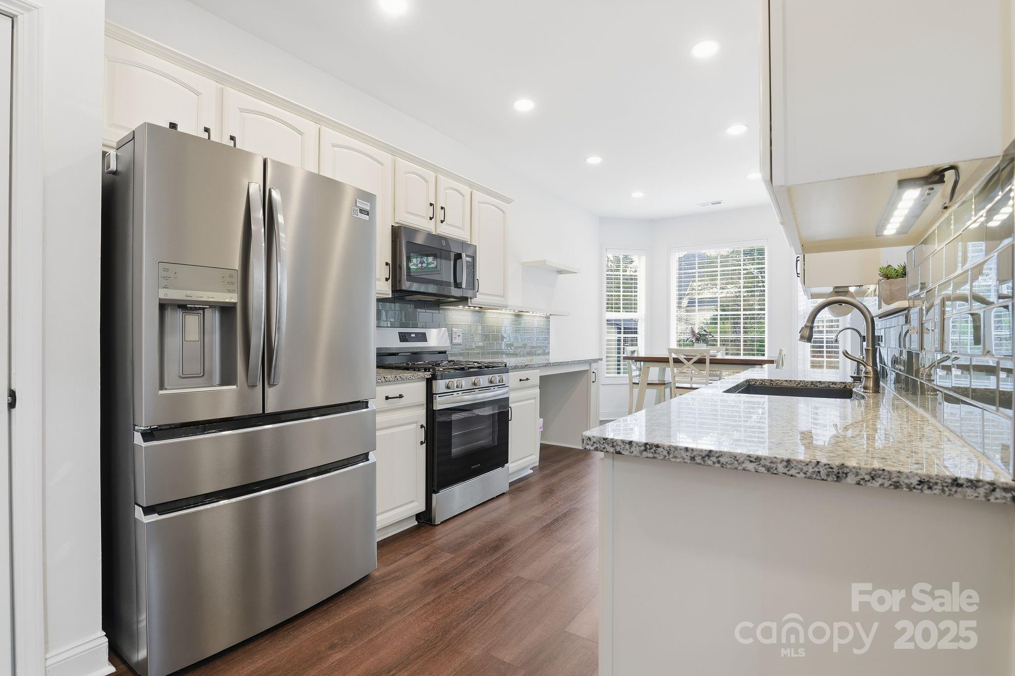 2373 Sweetbriar Lane