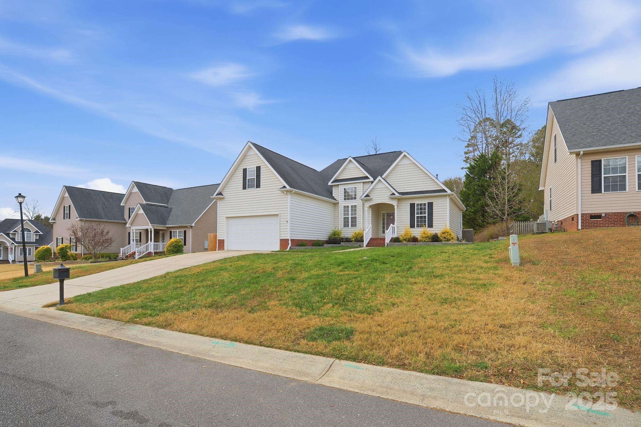 2373 Sweetbriar Lane