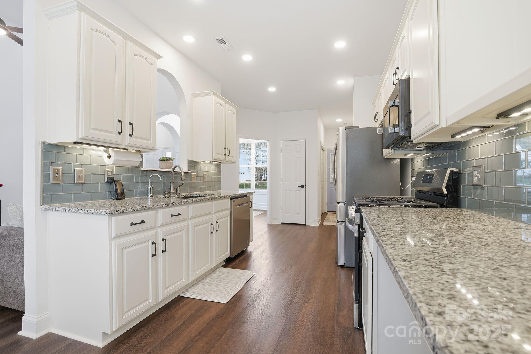 2373 Sweetbriar Lane