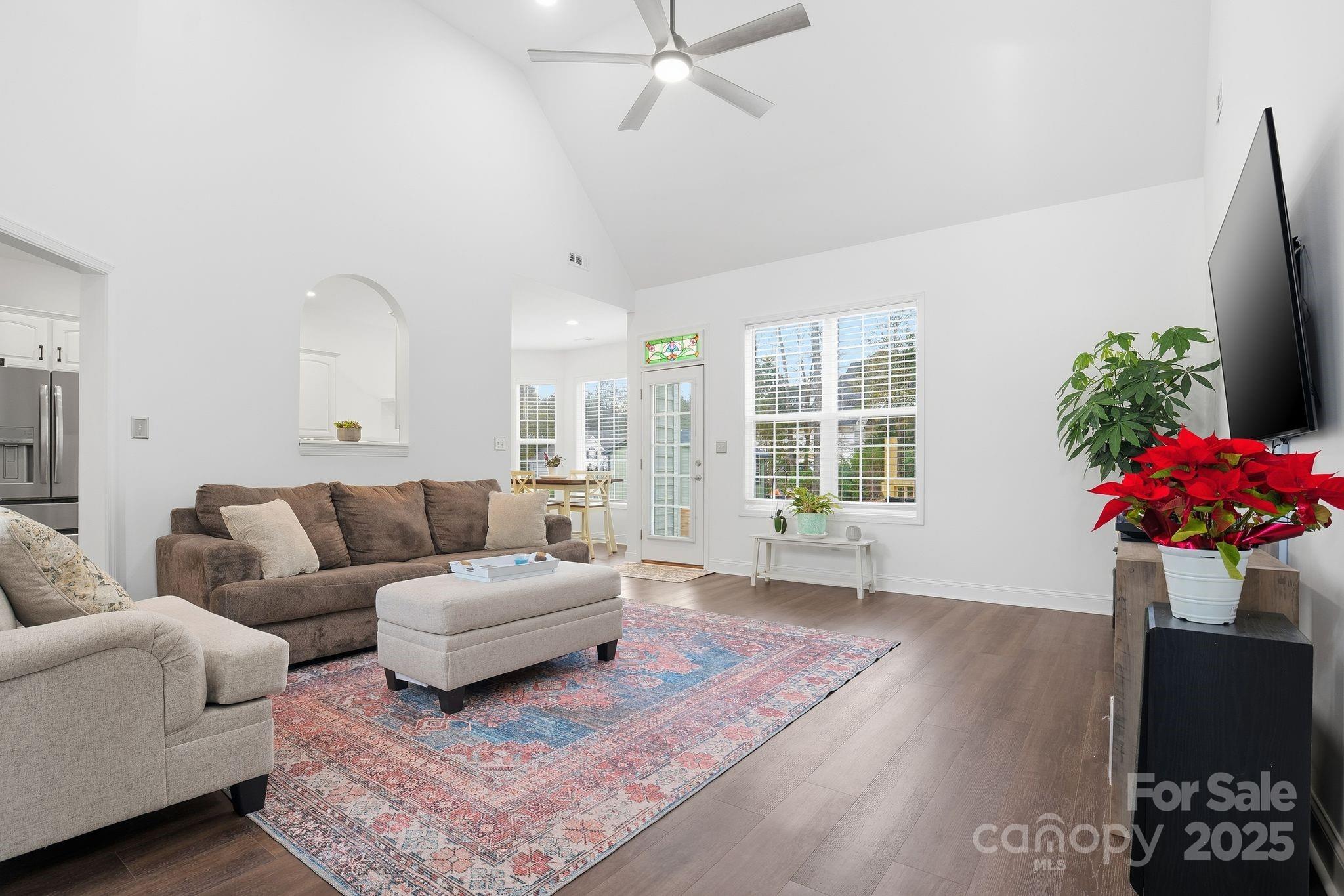 2373 Sweetbriar Lane