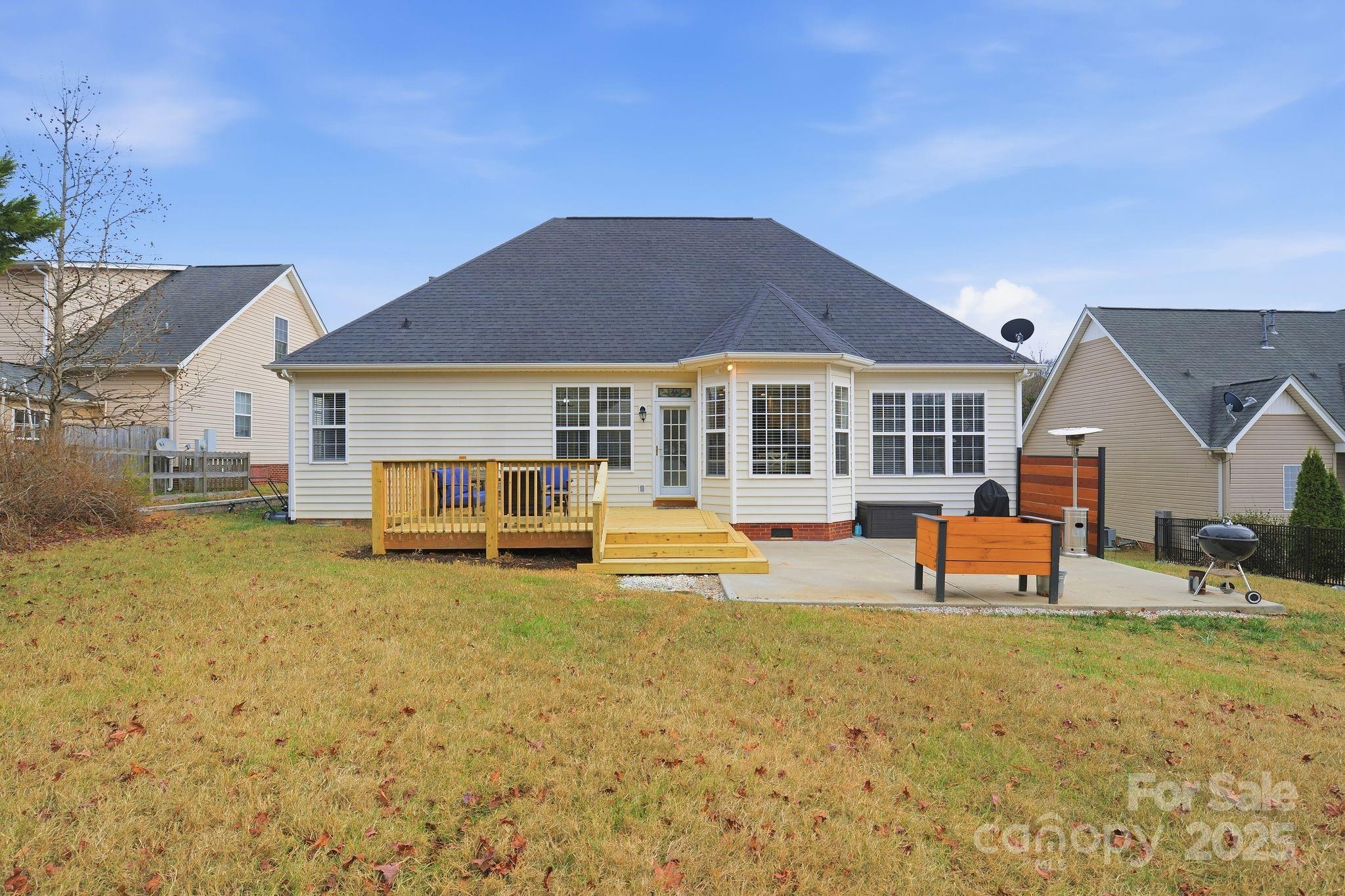 2373 Sweetbriar Lane