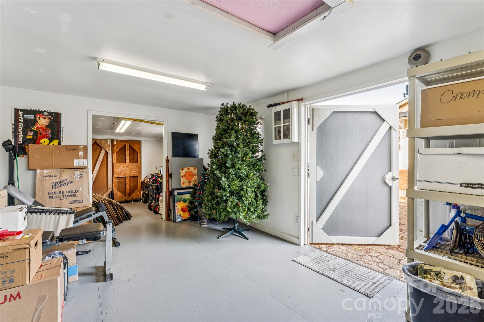 2501 Castlewood Drive