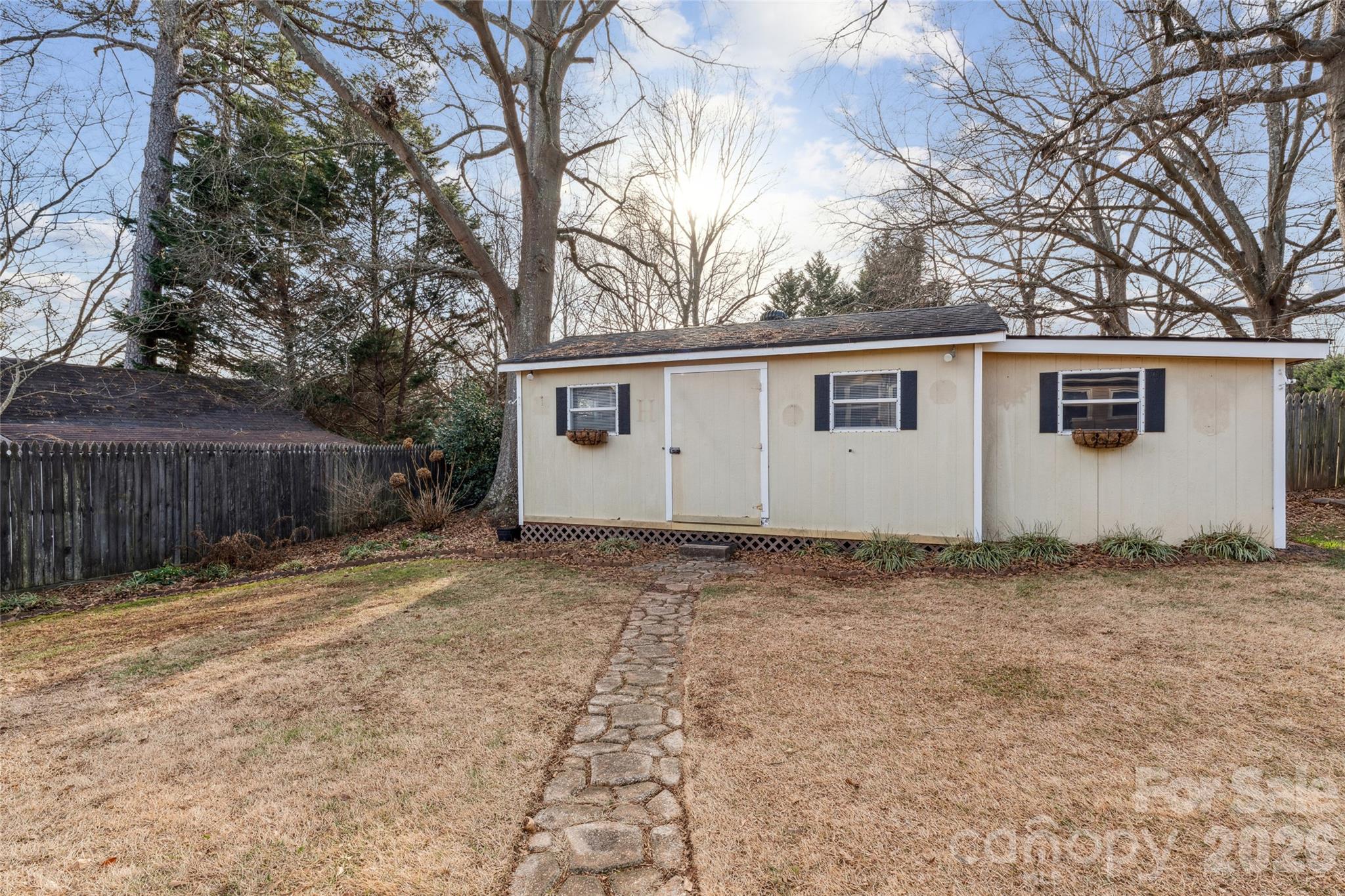 2501 Castlewood Drive