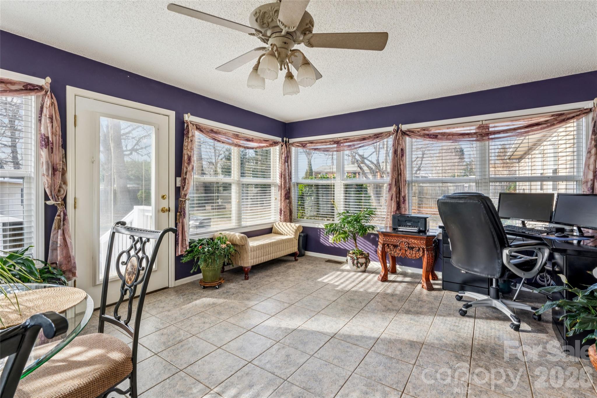 2501 Castlewood Drive