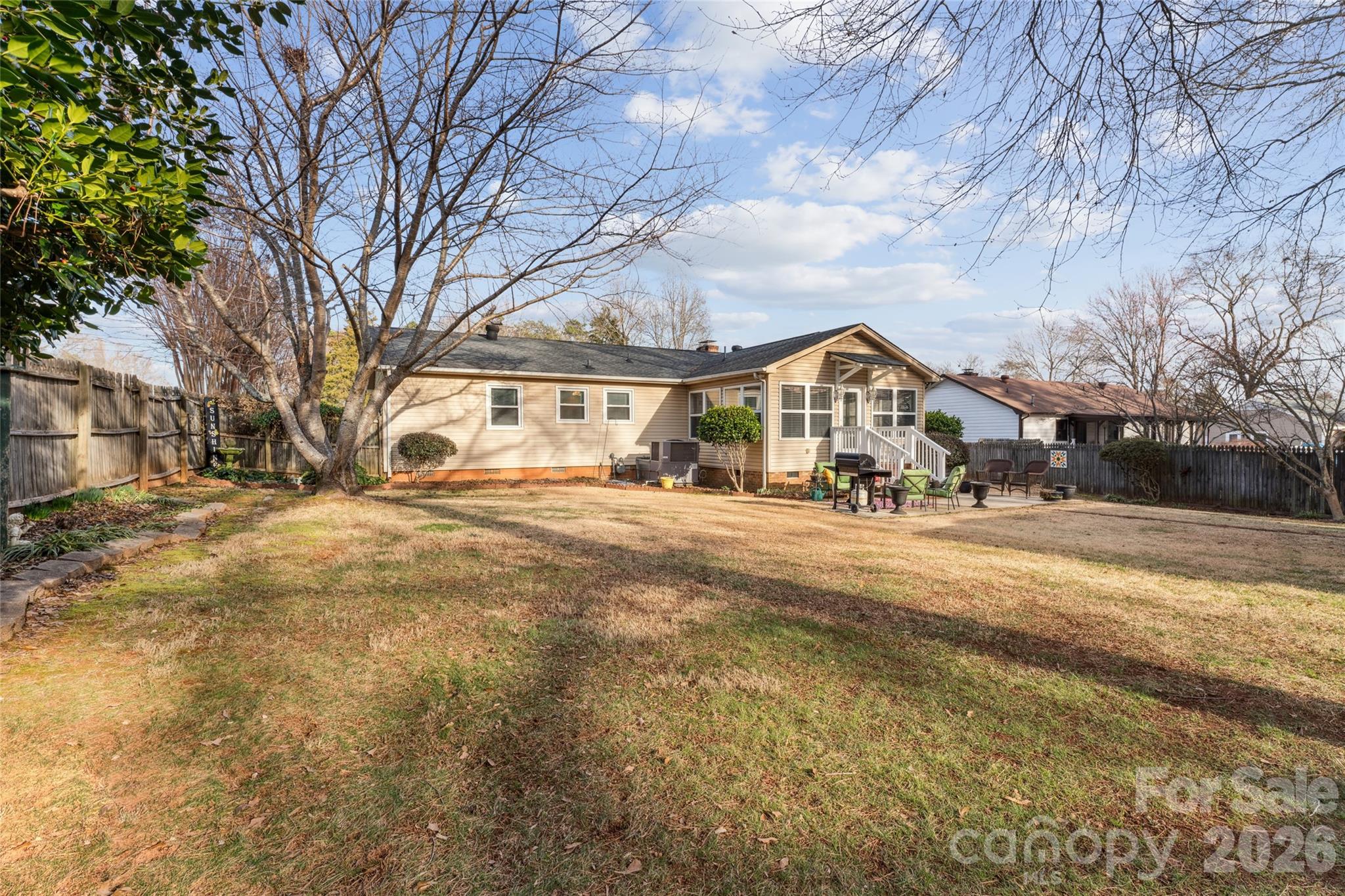 2501 Castlewood Drive