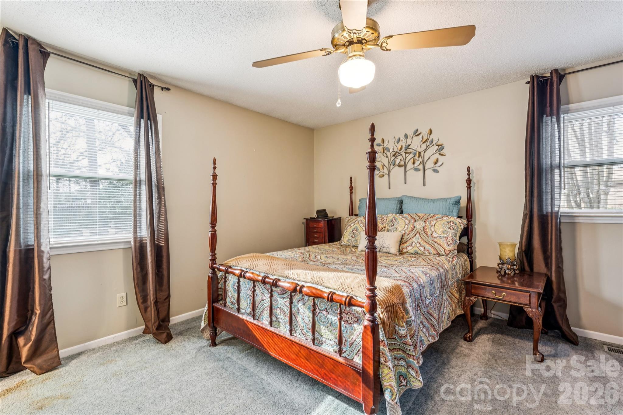 2501 Castlewood Drive