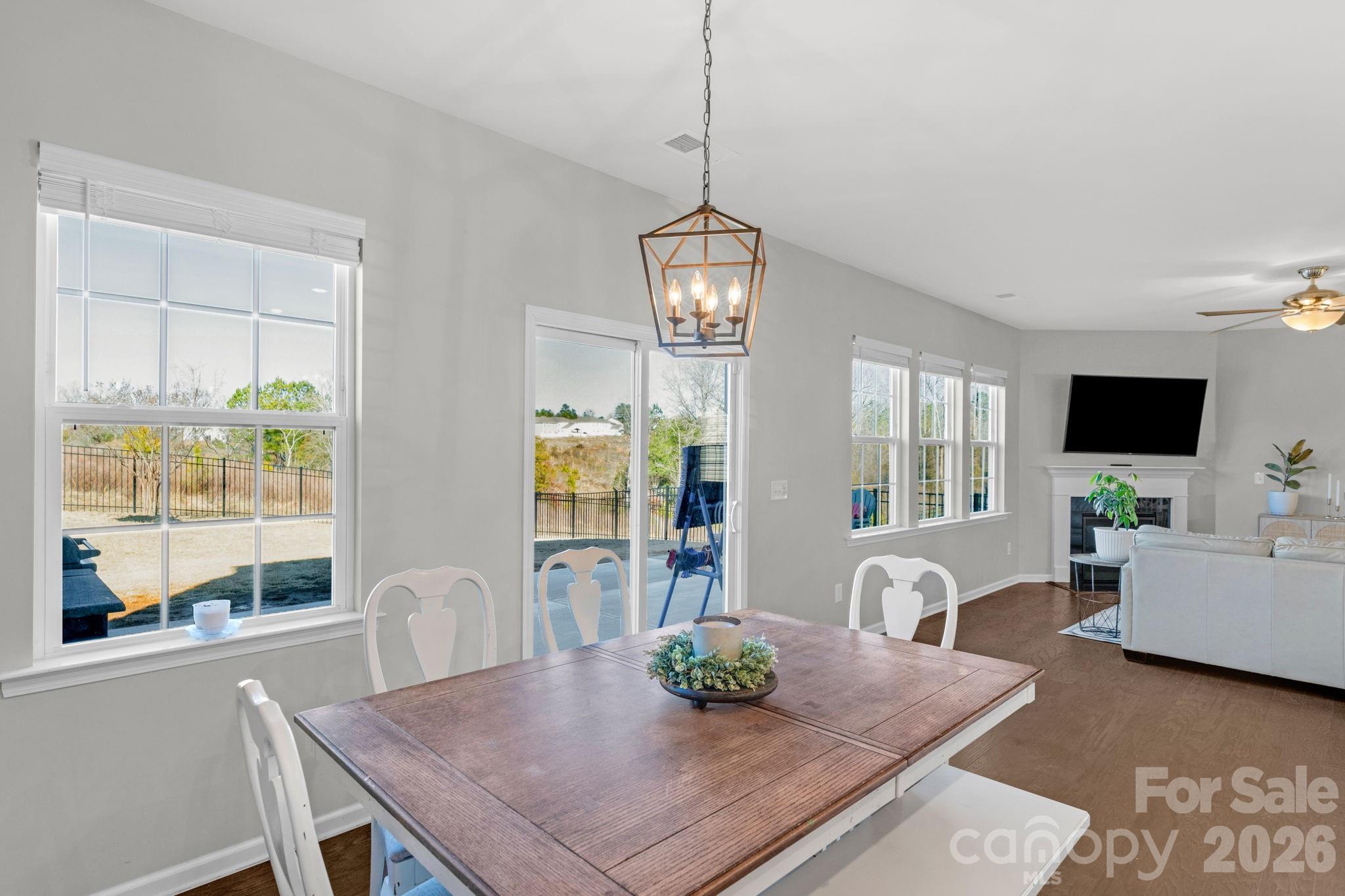 4280 Coachwhip Avenue