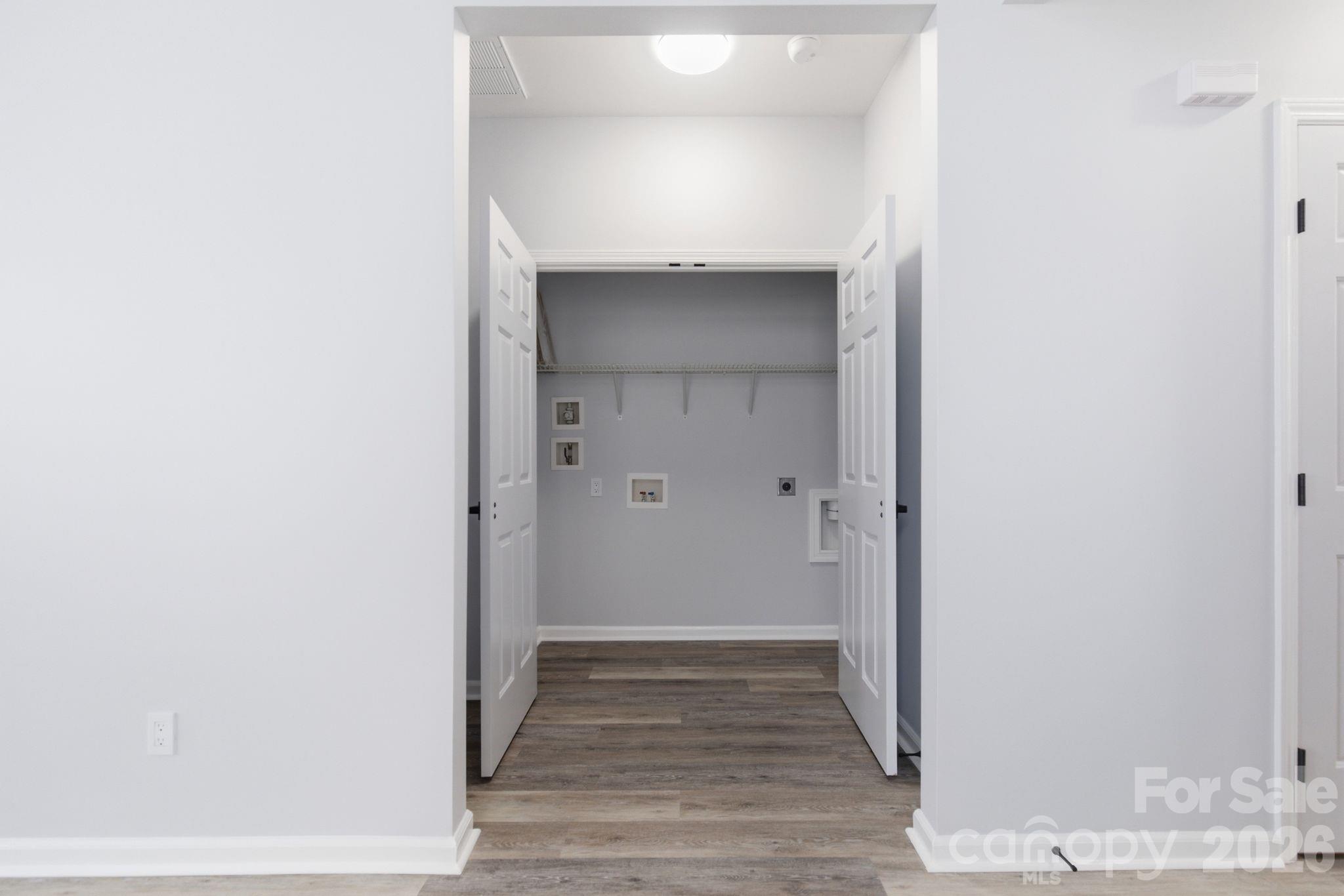 7978 Mariners Pointe Circle