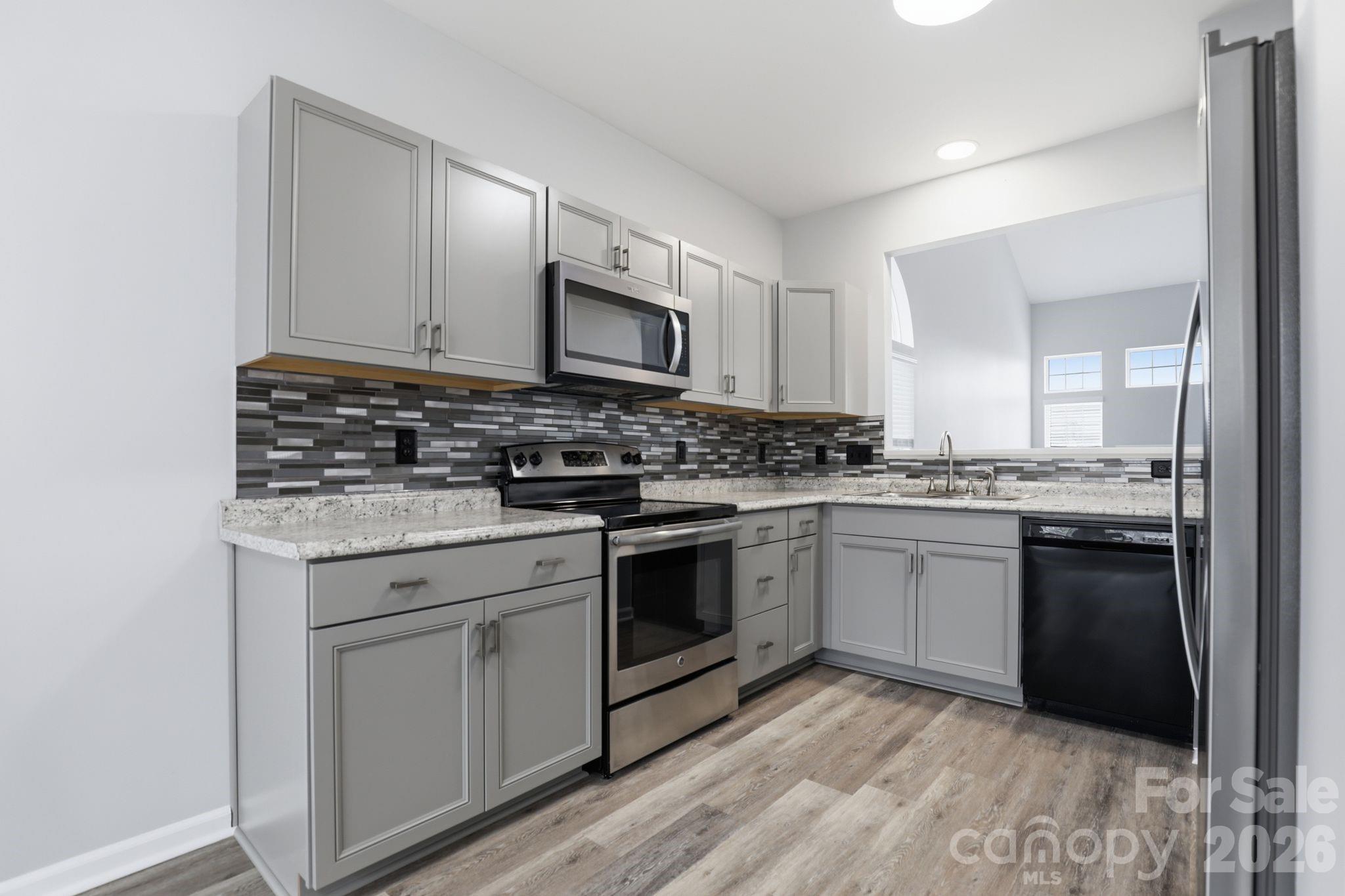 7978 Mariners Pointe Circle