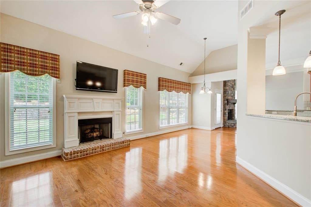 205 Thorn Creek Way