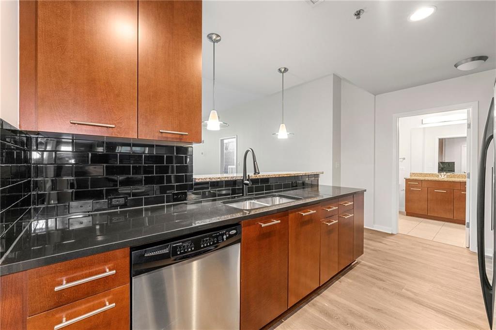 3324 Peachtree Road NE Unit 1005