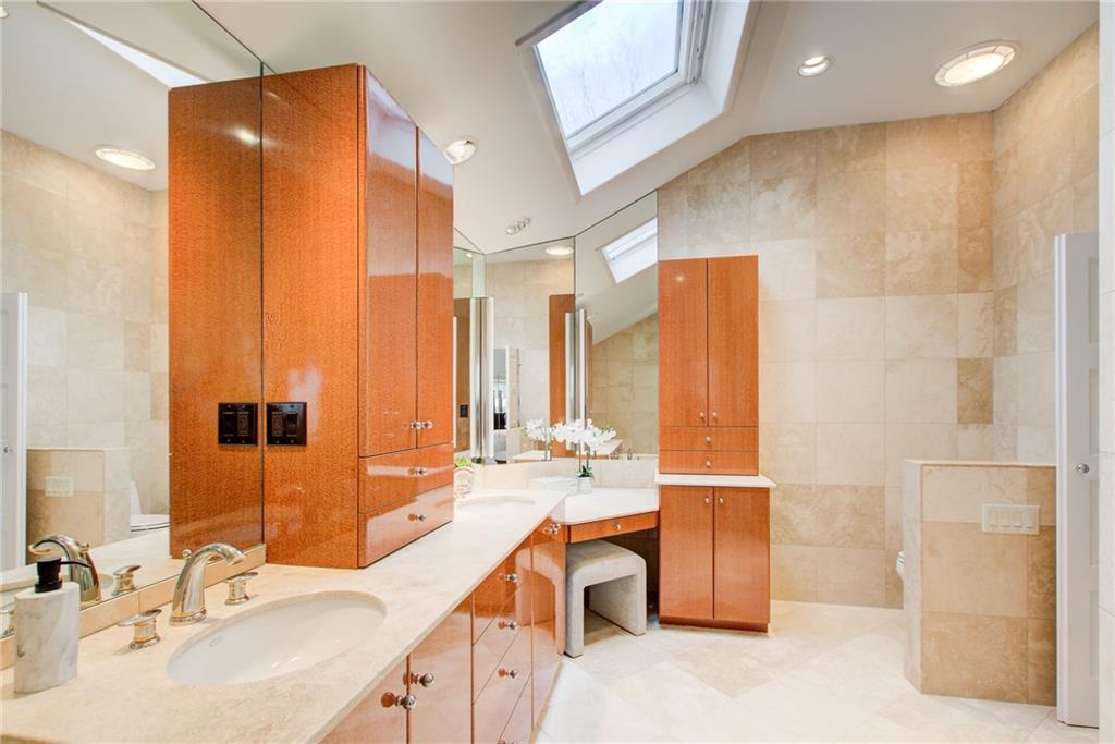 925 Ivy Falls Drive