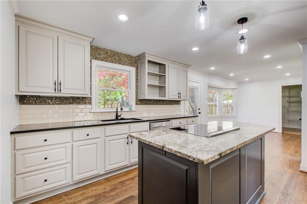 3818 Rainforest Circle
