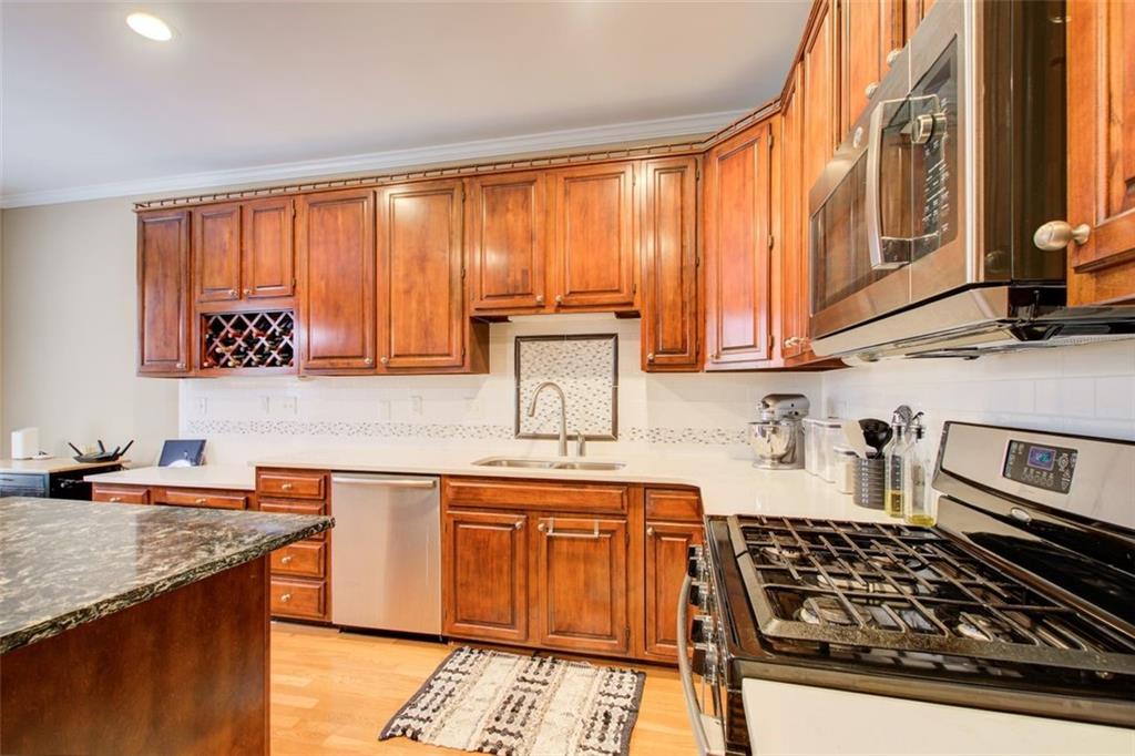7155 Roswell Road Unit 44