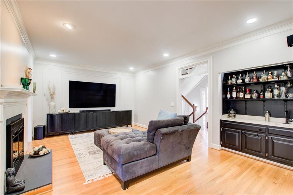 7155 Roswell Road Unit 44